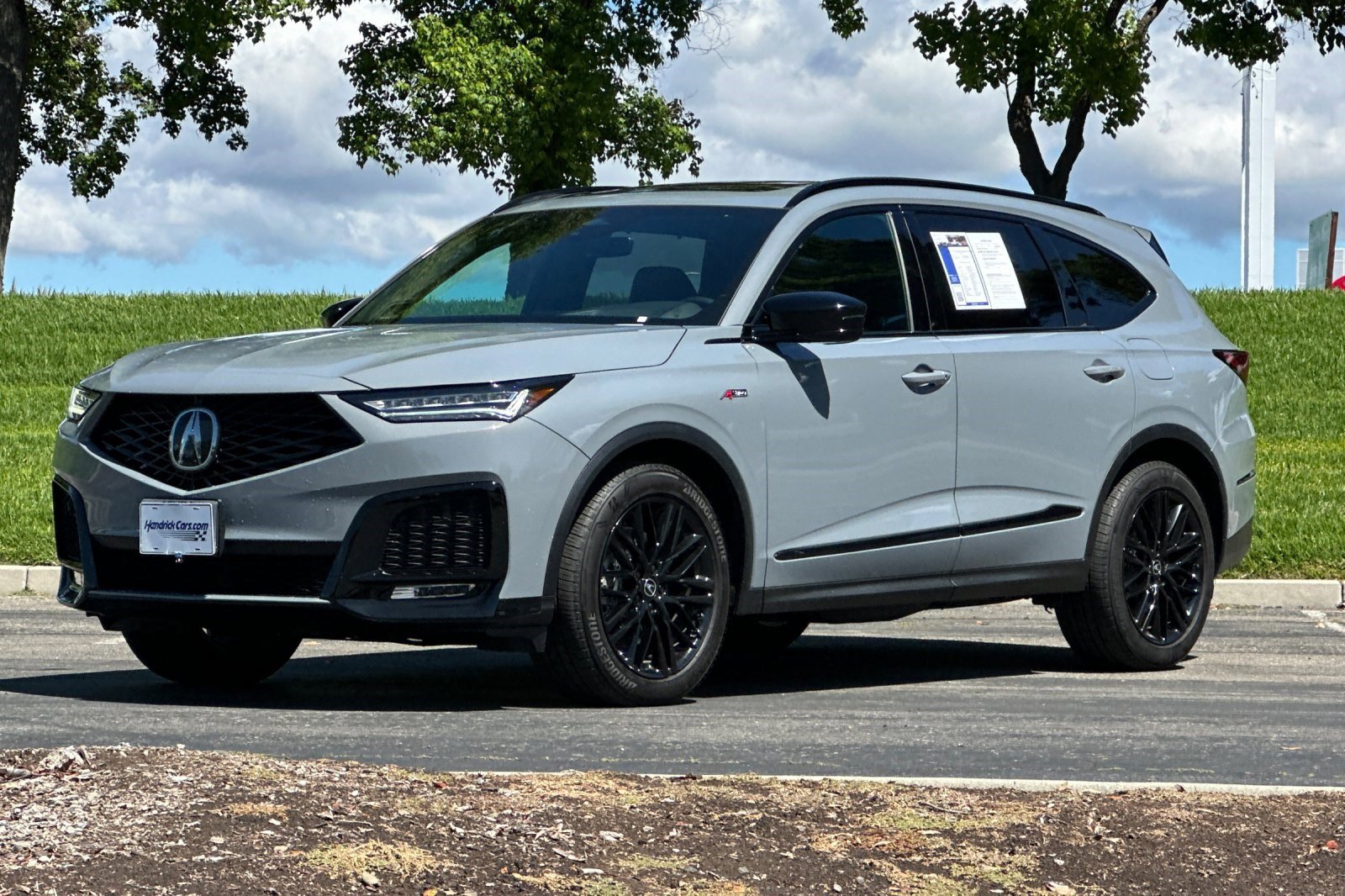 2026 Acura MDX SH-AWD w/A-Spec Advance Package photo 3