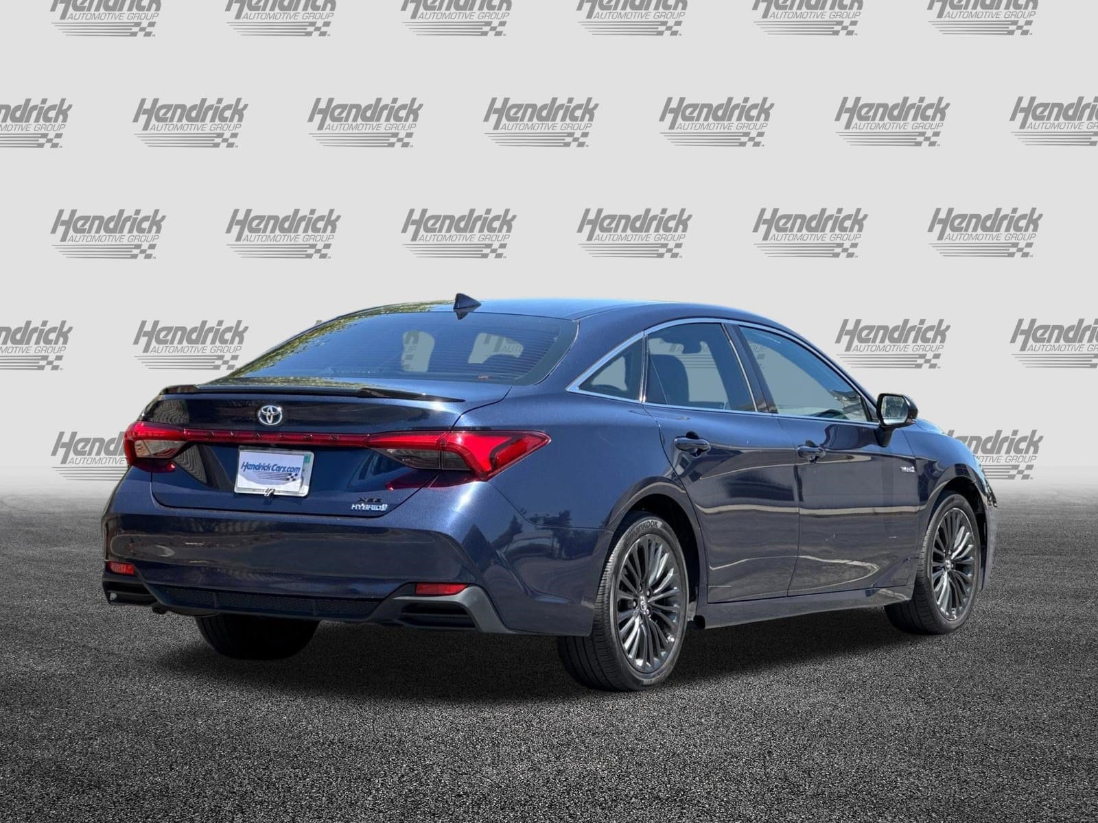Toyota Avalon Hybrid XSE