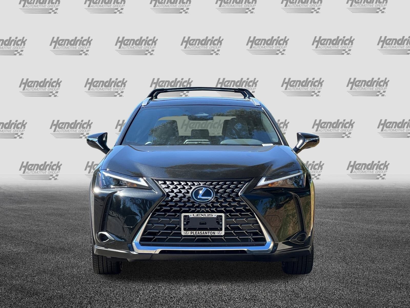 2025 Lexus UX photo 3