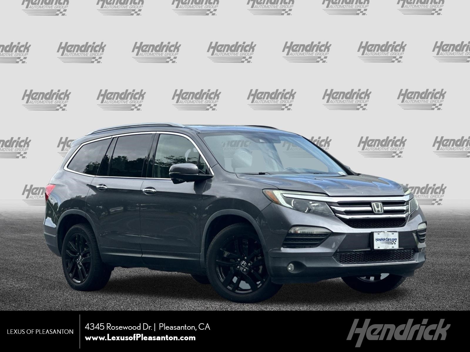 2017 Honda Pilot 4WD Touring's photo