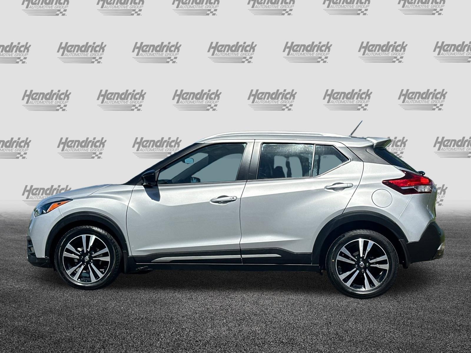 2020 Nissan Kicks SR photo 6