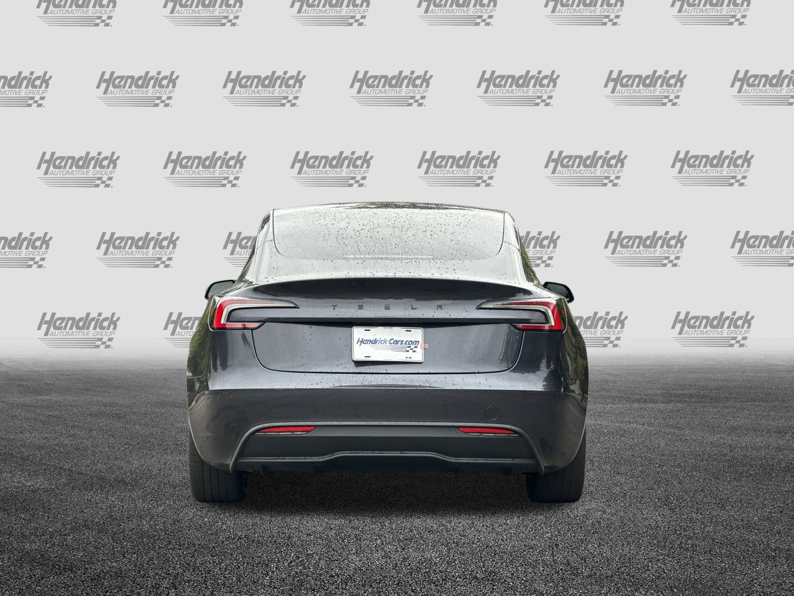 2024 Tesla Model 3 photo 4