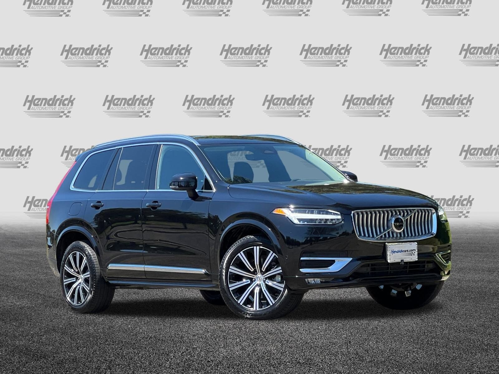 2025 Volvo XC90 Plus photo 2