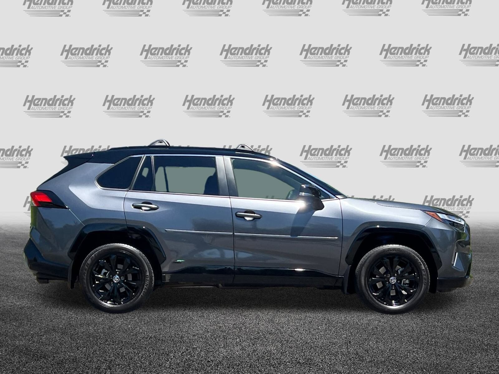 2024 Toyota RAV4 Hybrid XSE photo 3