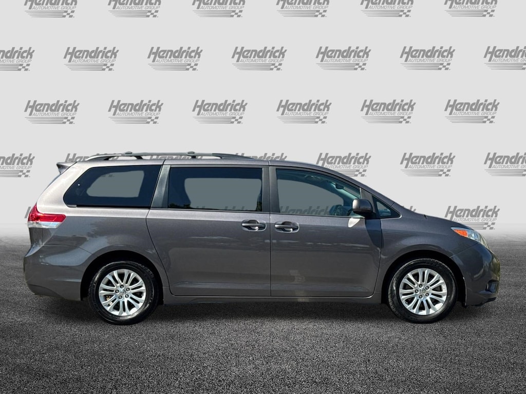 Used 2013 Toyota Sienna XLE Van