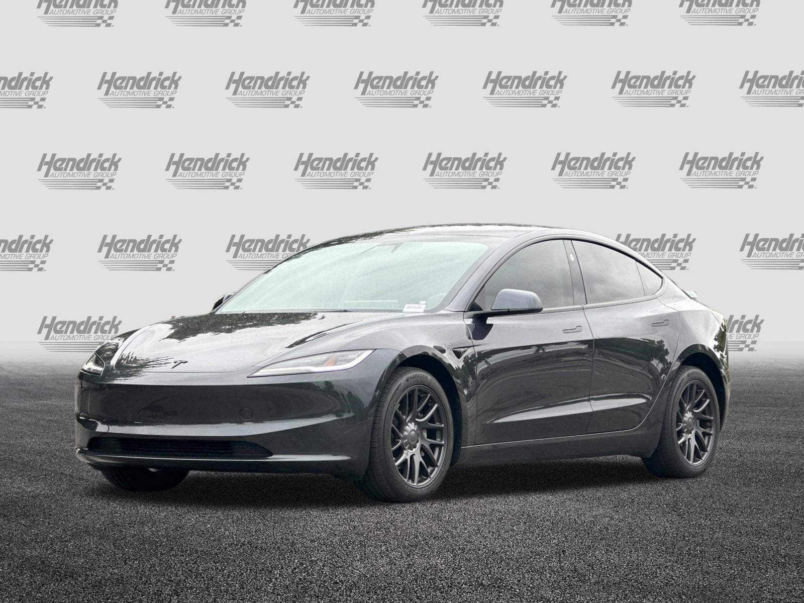 2024 Tesla Model 3 photo 3