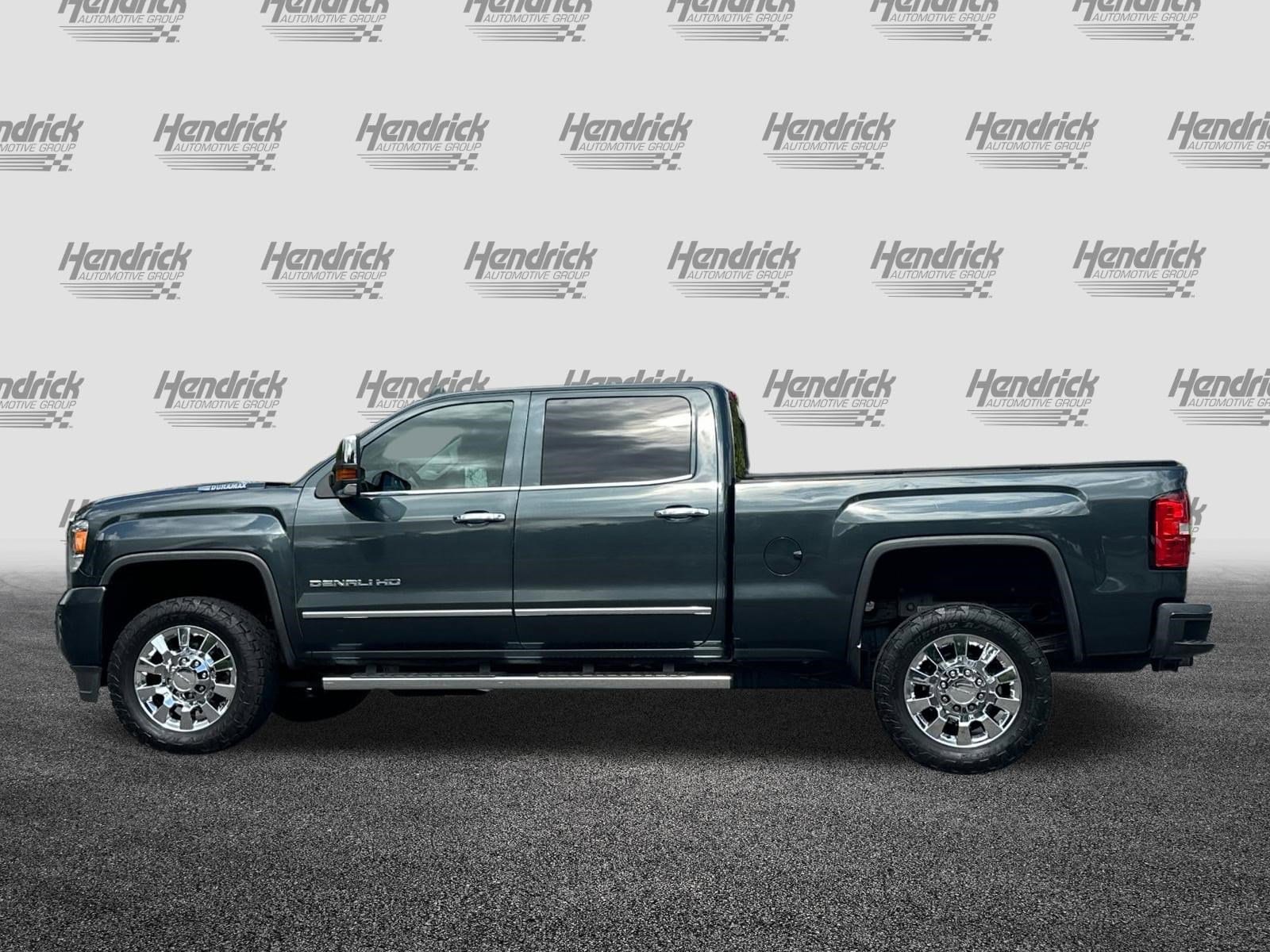2017 GMC Sierra 2500HD Denali photo 6