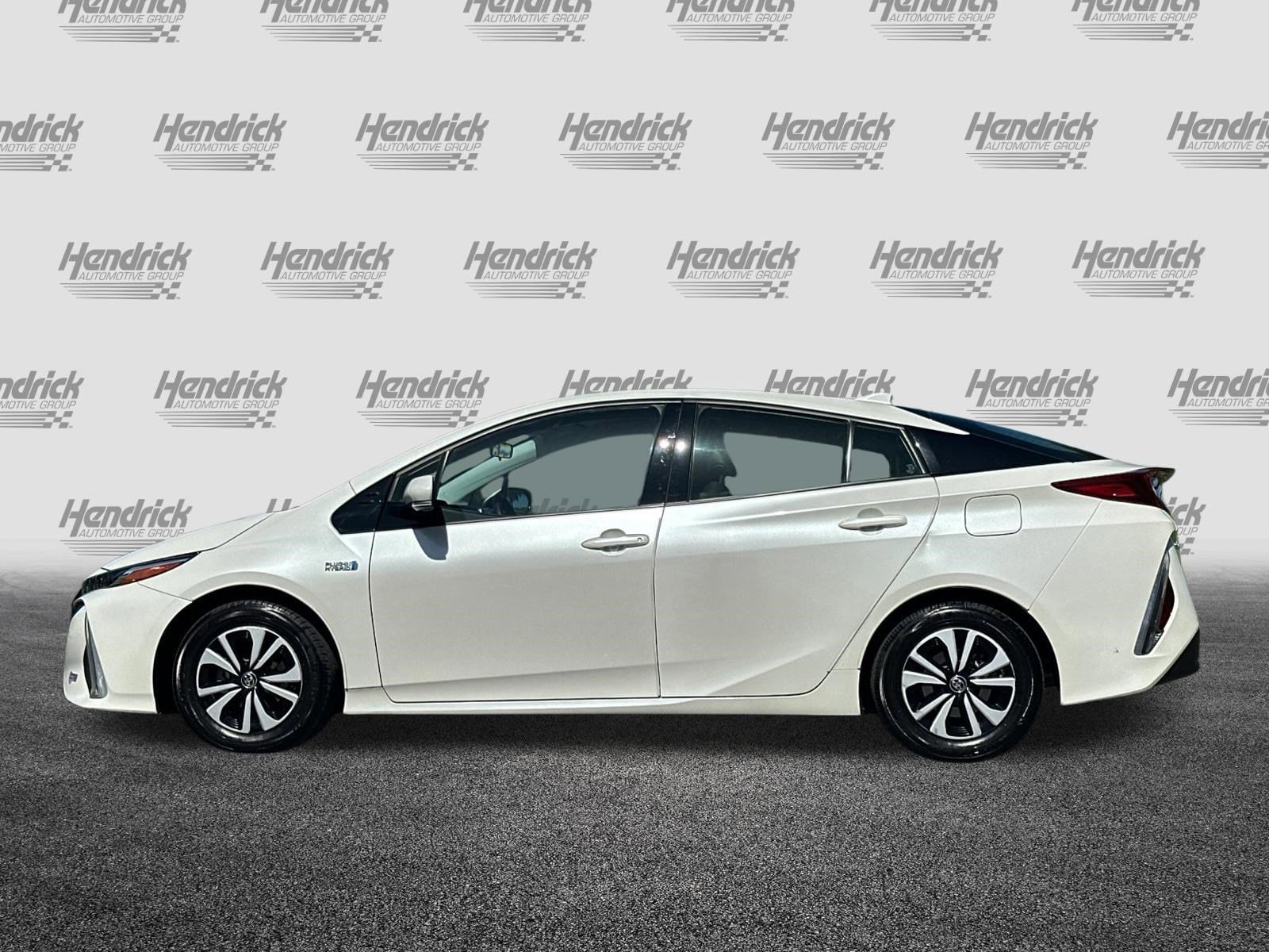 2019 Toyota Prius Prime Premium photo 6