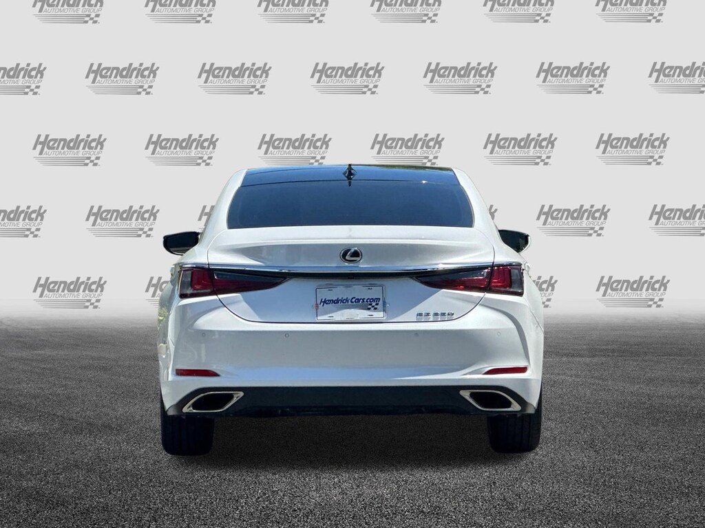 Used 2025 Lexus ES 350 Sedan