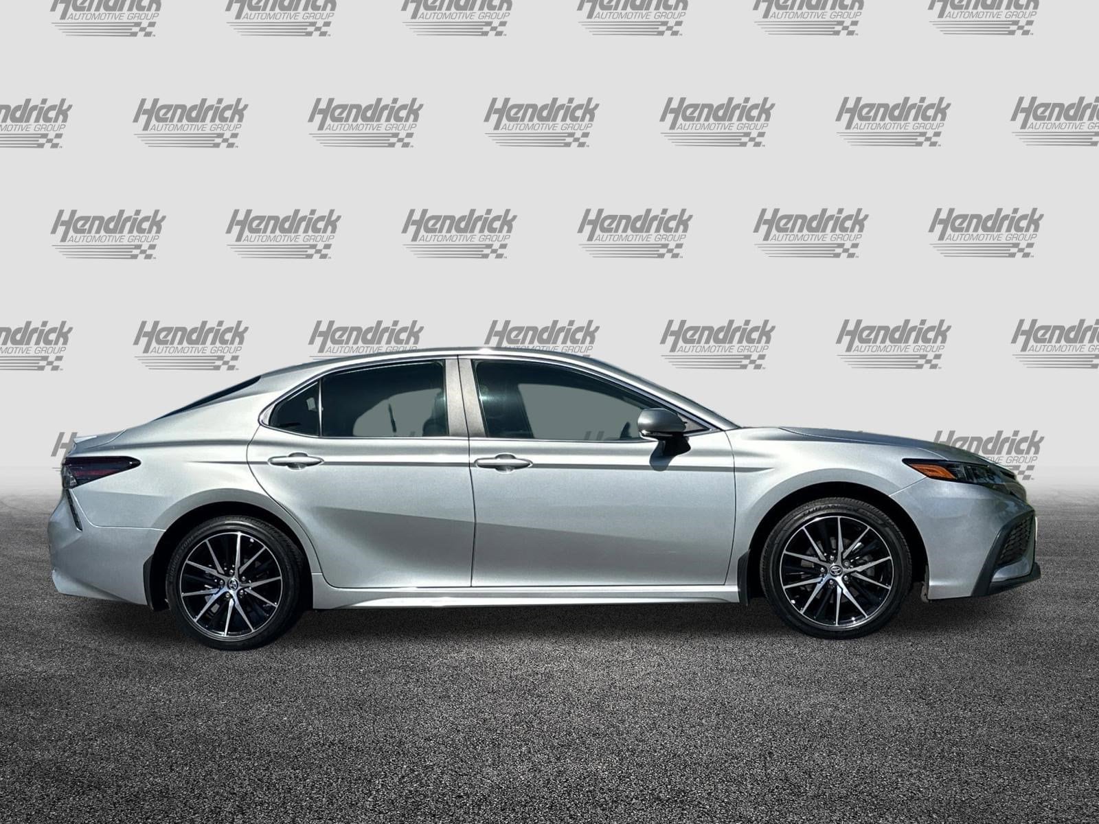 2024 Toyota Camry SE photo 2