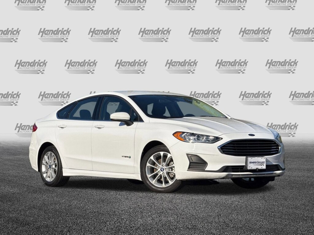 Used 2019 Ford Fusion Hybrid SE Sedan