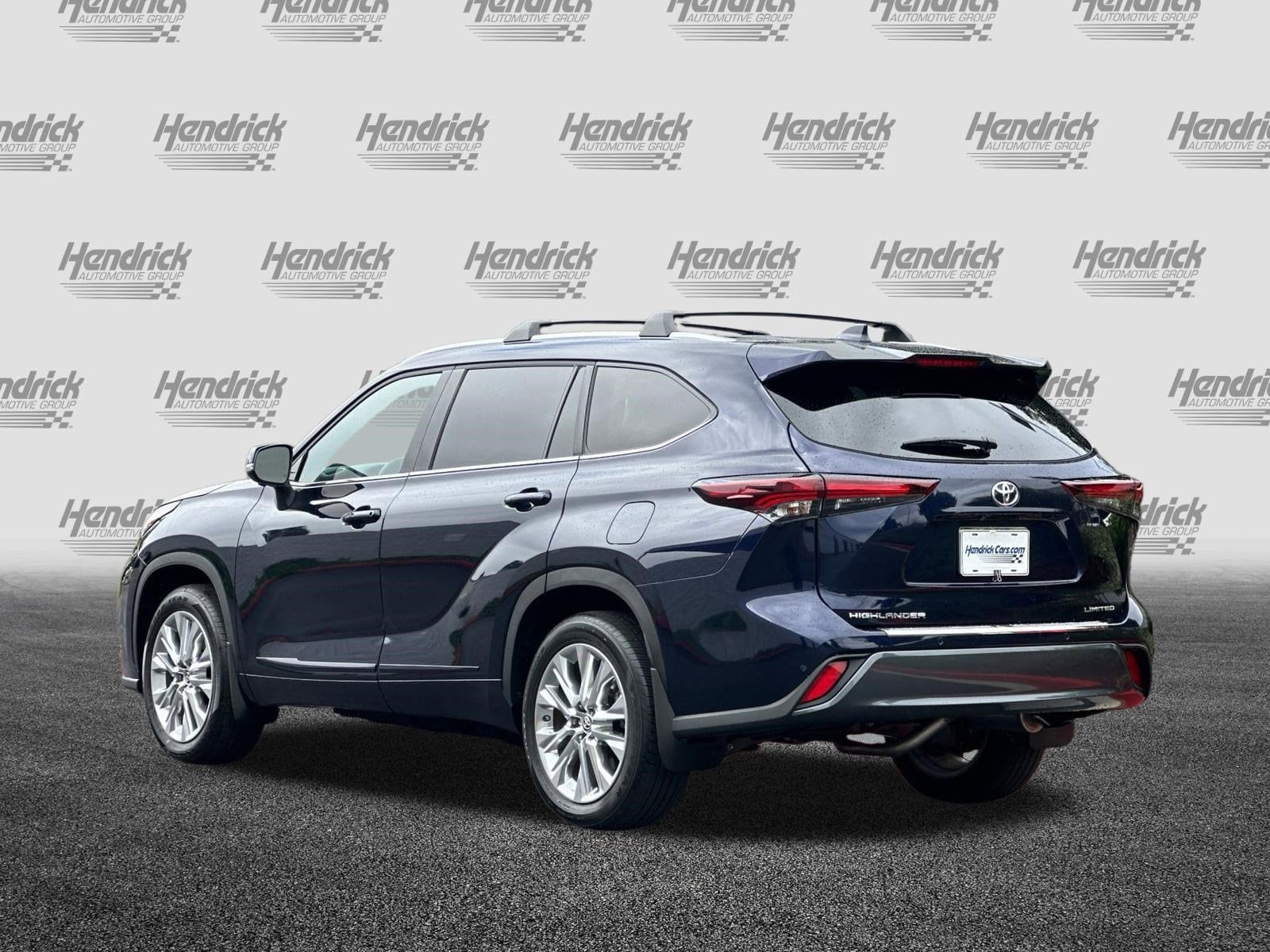 2024 Toyota Highlander Limited photo 5