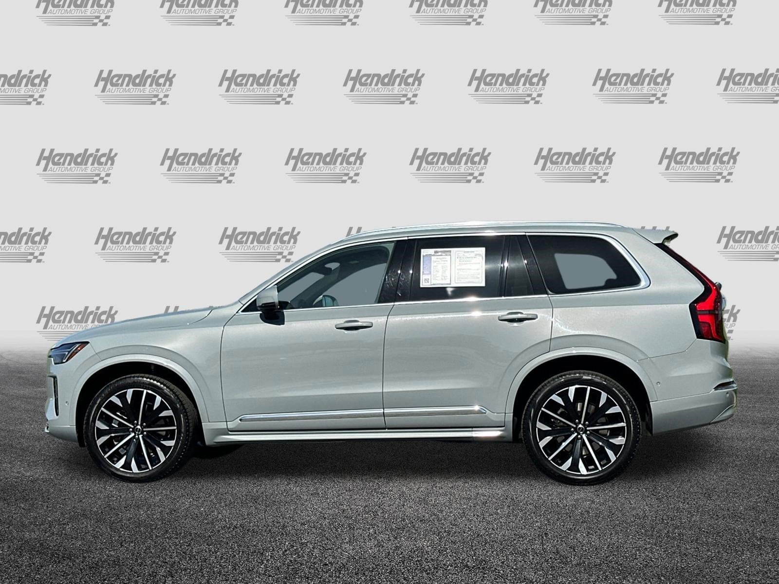 2026 Volvo XC90 Plus photo 6