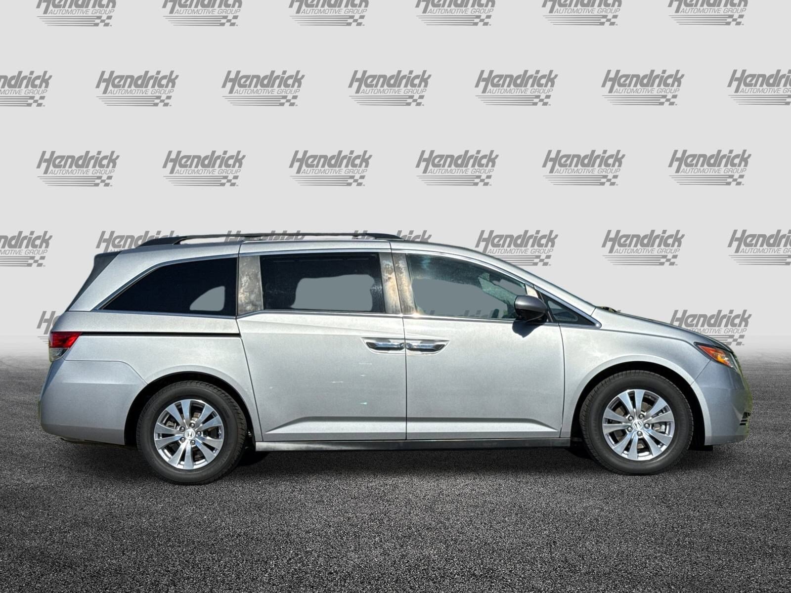 2016 Honda Odyssey EX-L photo 2