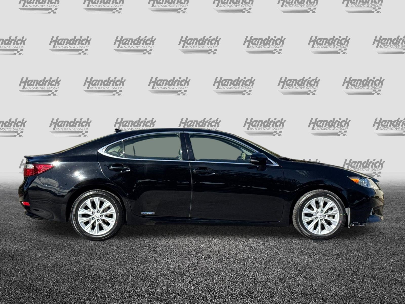 Used 2014 Lexus ES 300h Hybrid Sedan