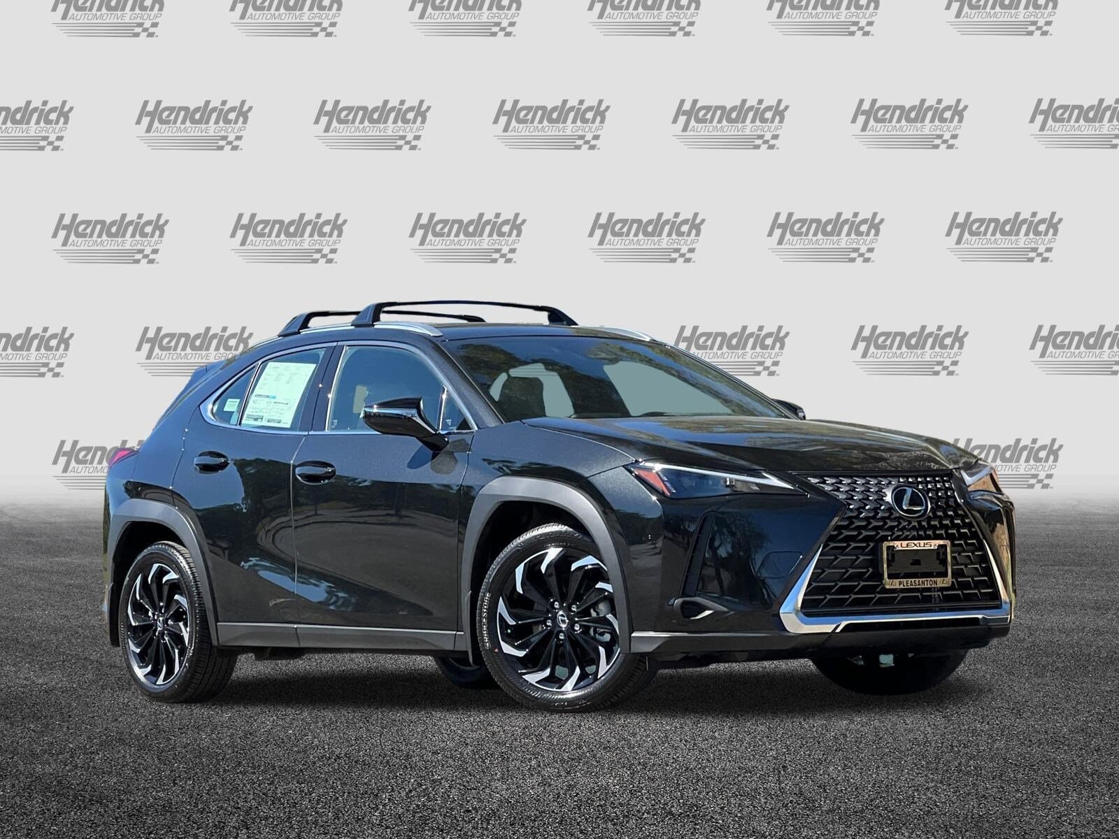 2025 Lexus UX photo 2