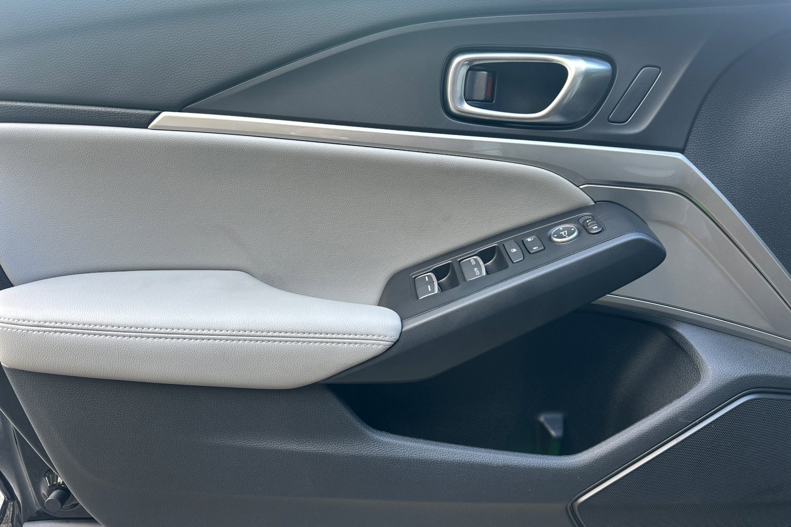 2025 Acura Integra photo 3