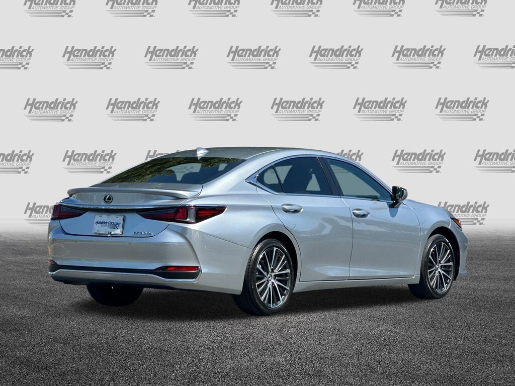 Used 2023 Lexus ES 300h Sedan