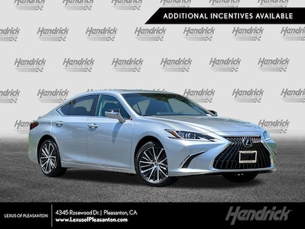 2025 LEXUS ES 300h Car