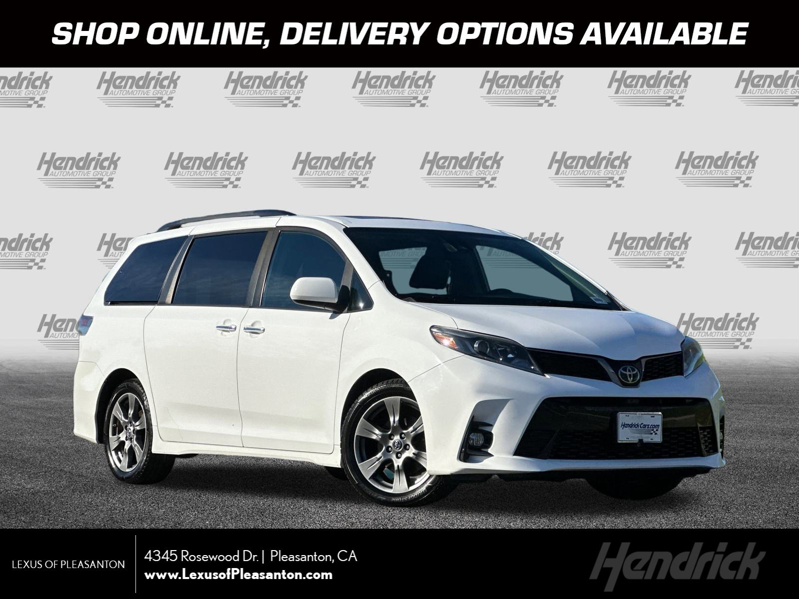 2019 Toyota Sienna SE's photo