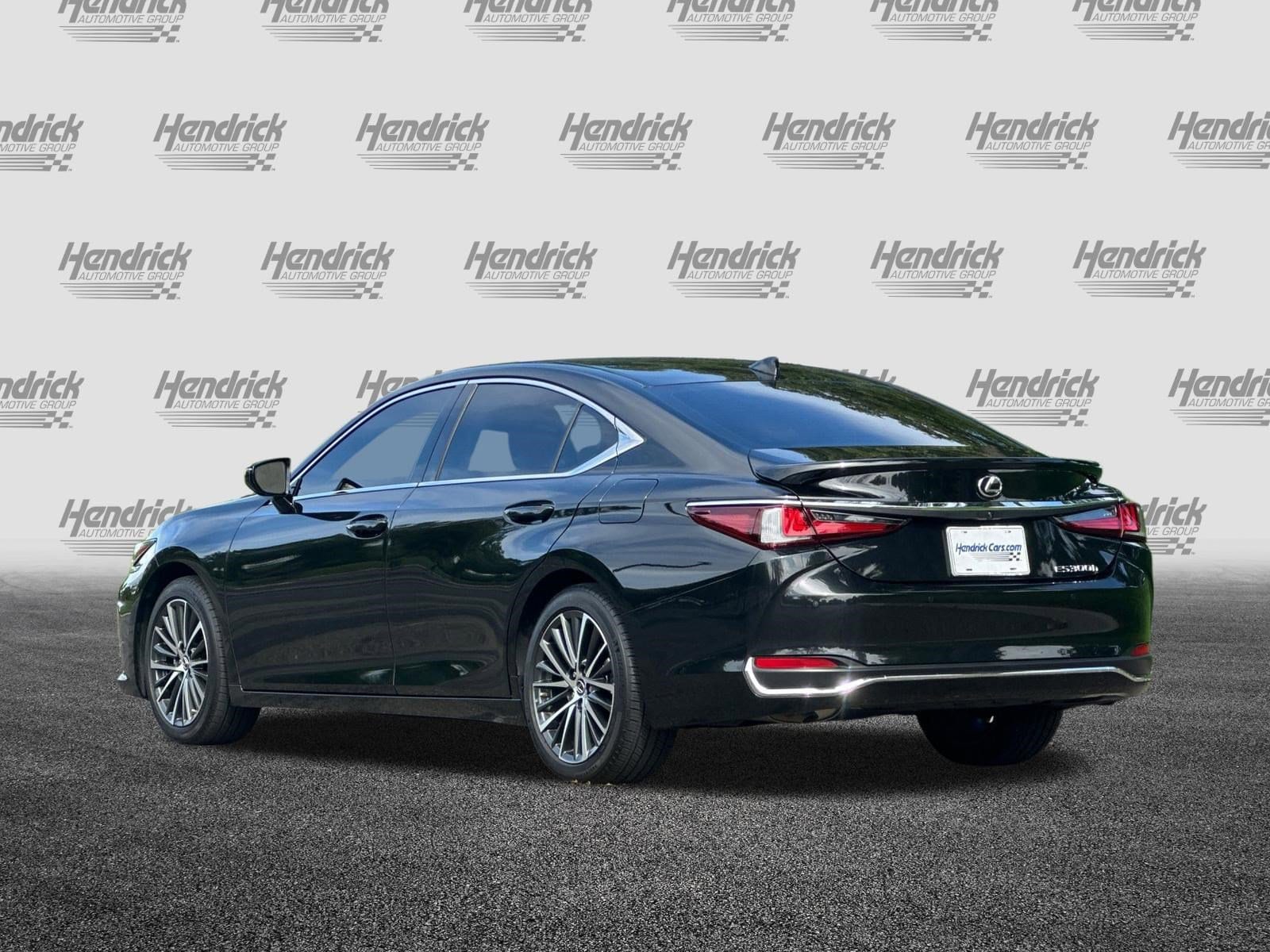 2025 LEXUS ES 300h 300h photo 5