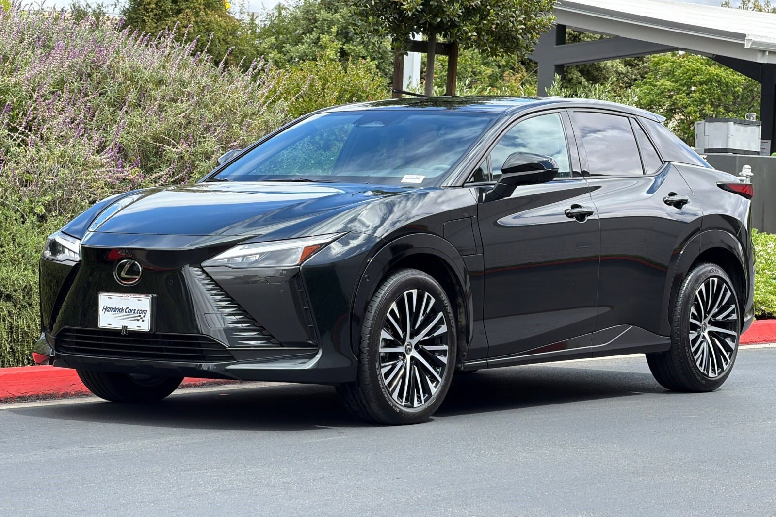 2023 LEXUS RZ 450e 450e Luxury photo 3