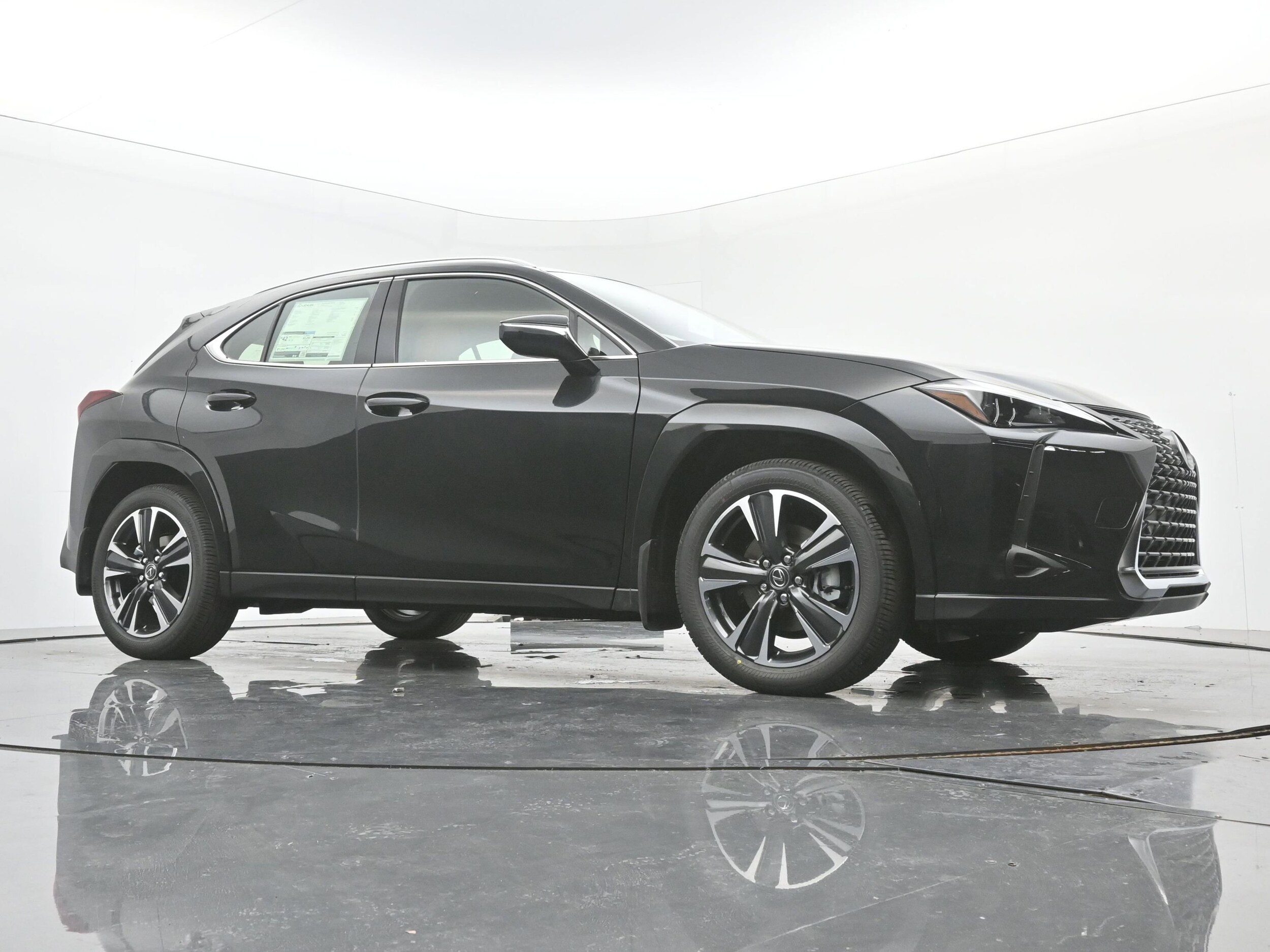2025 Lexus UX 300h Premium - Photo 21