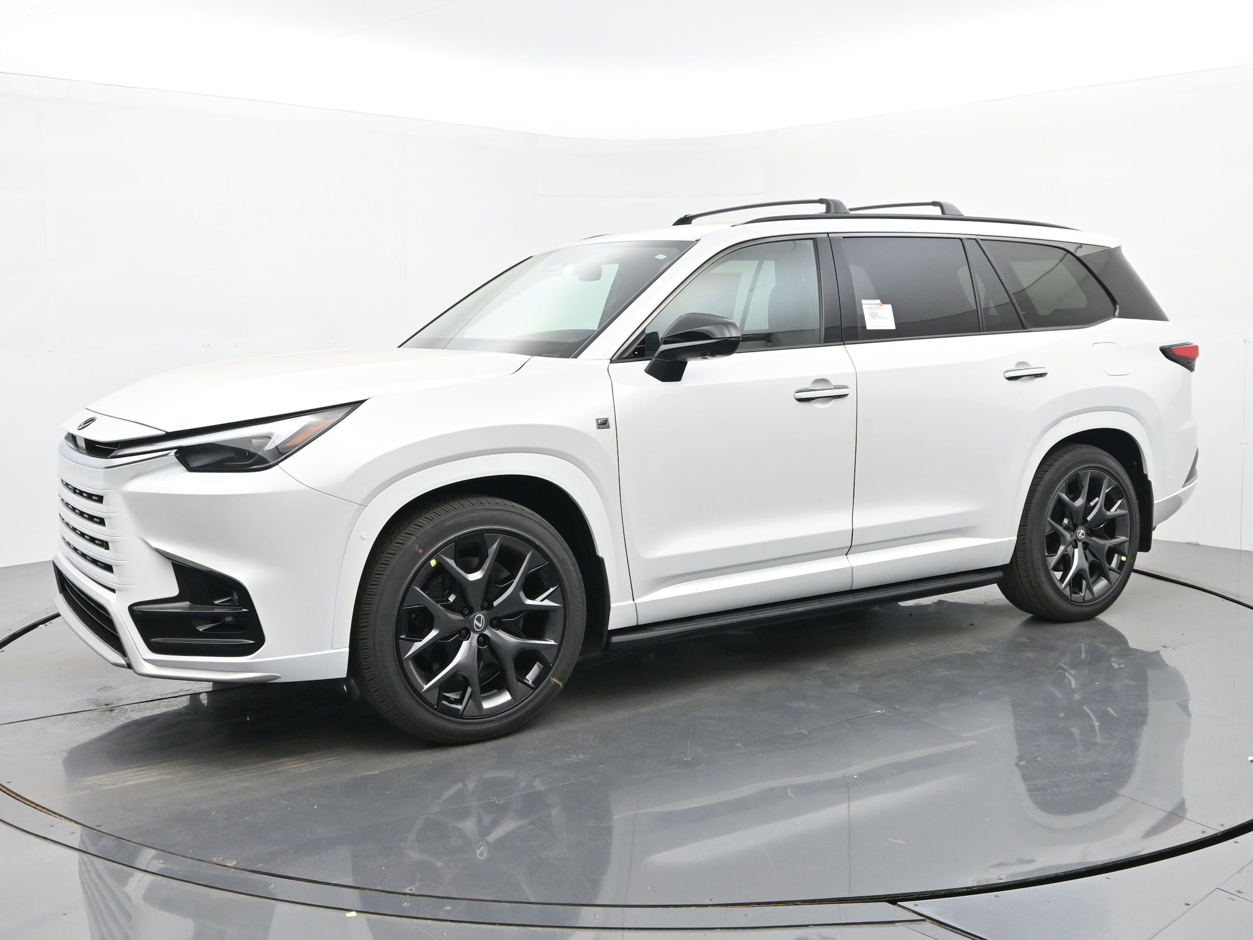 2026 Lexus TX 500h's photo