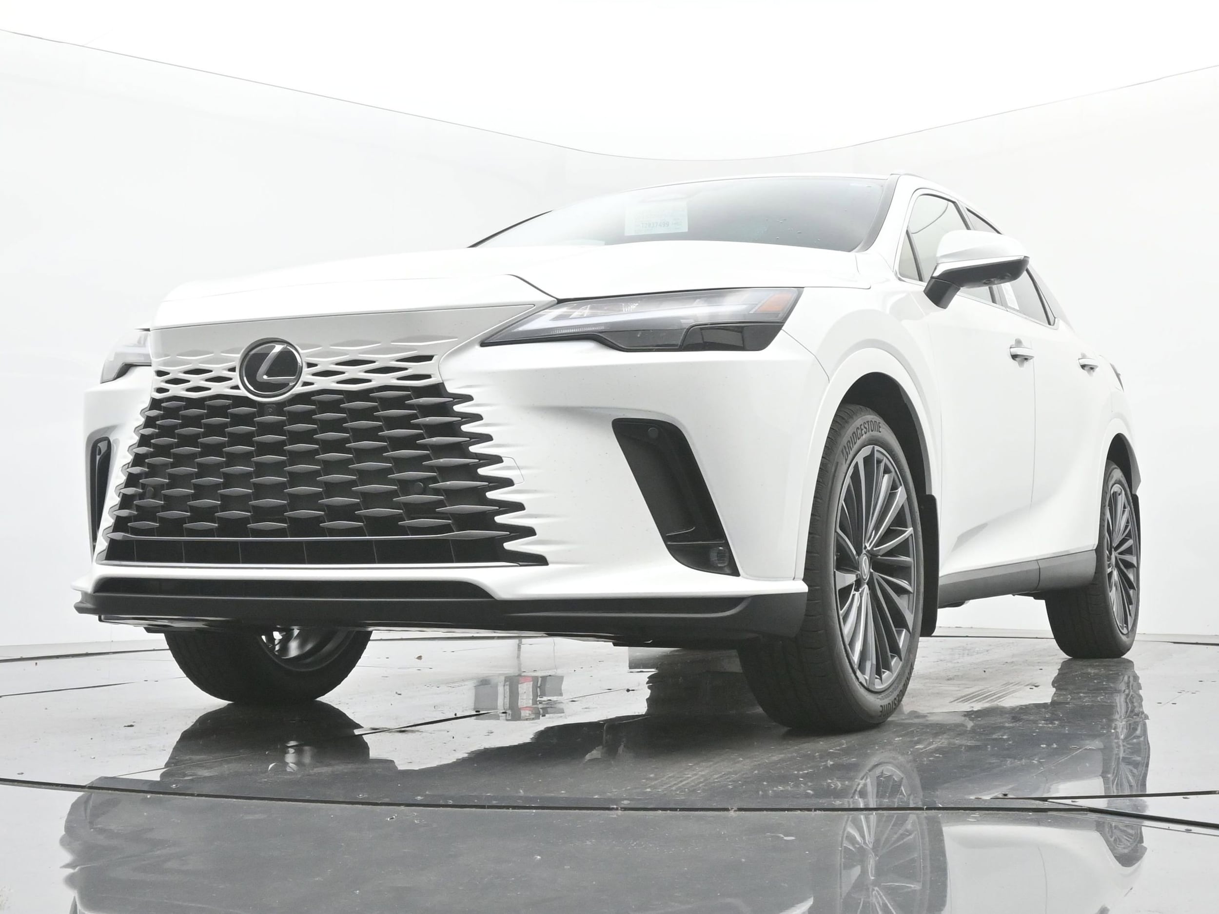 2026 Lexus RX 450h+ Premium - Photo 15
