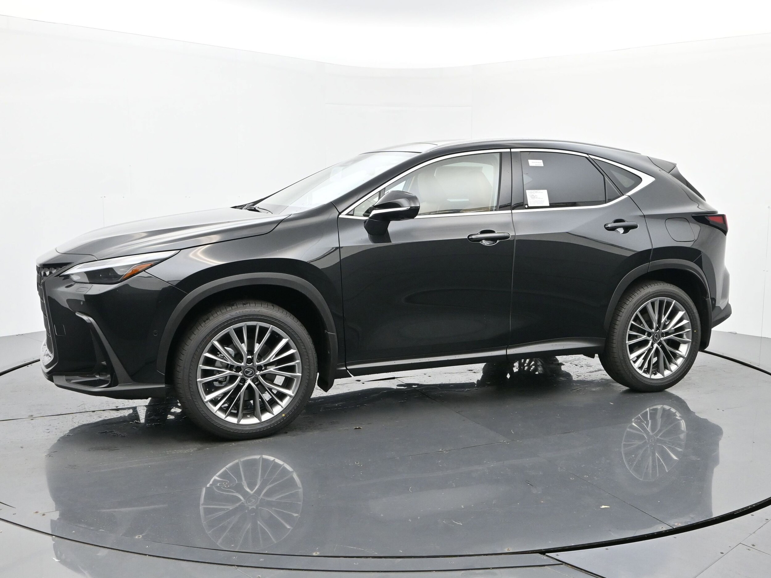 2026 Lexus NX 350h Luxury AWD photo 2