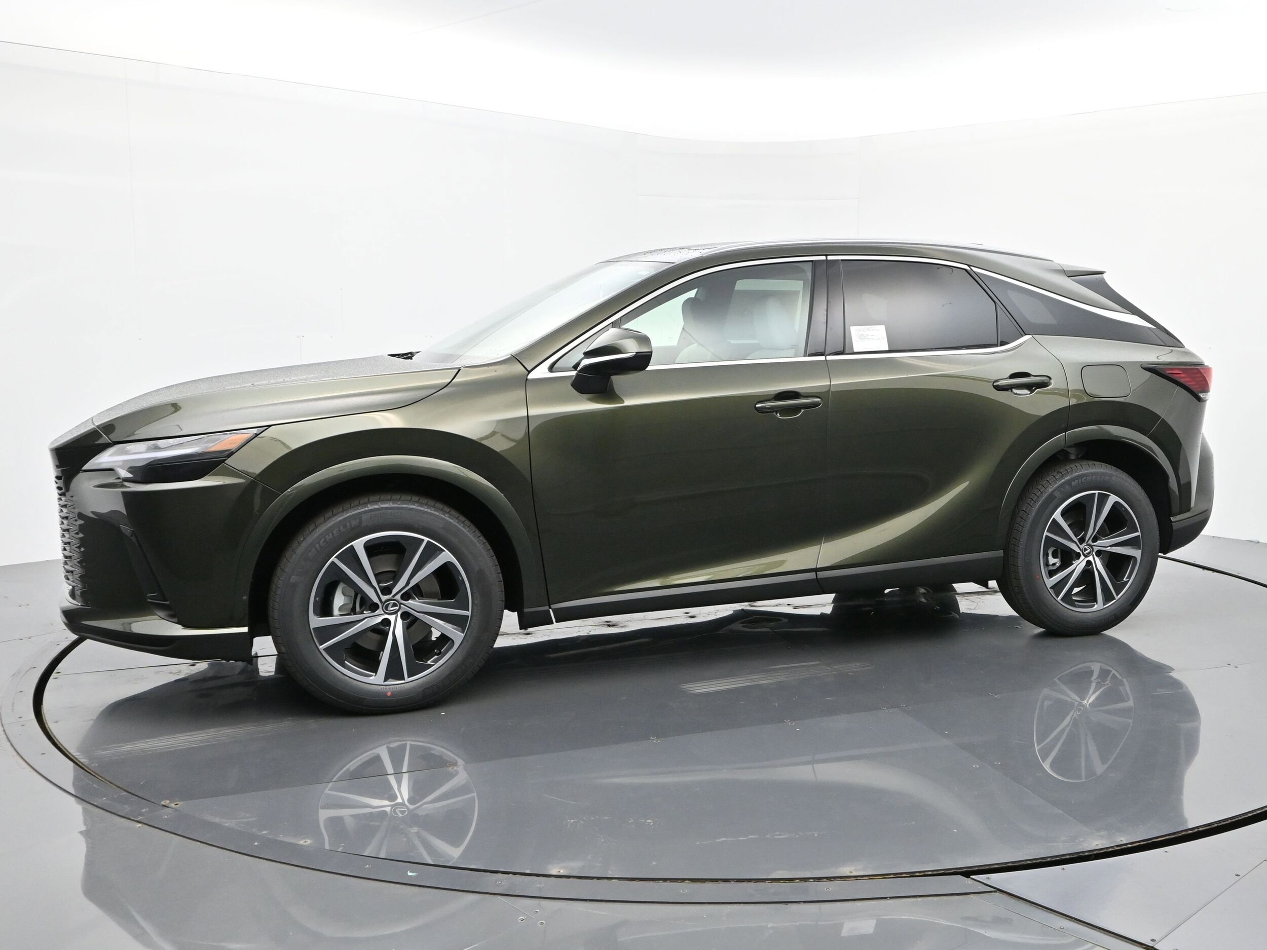2025 Lexus RX 350 Premium AWD photo 2