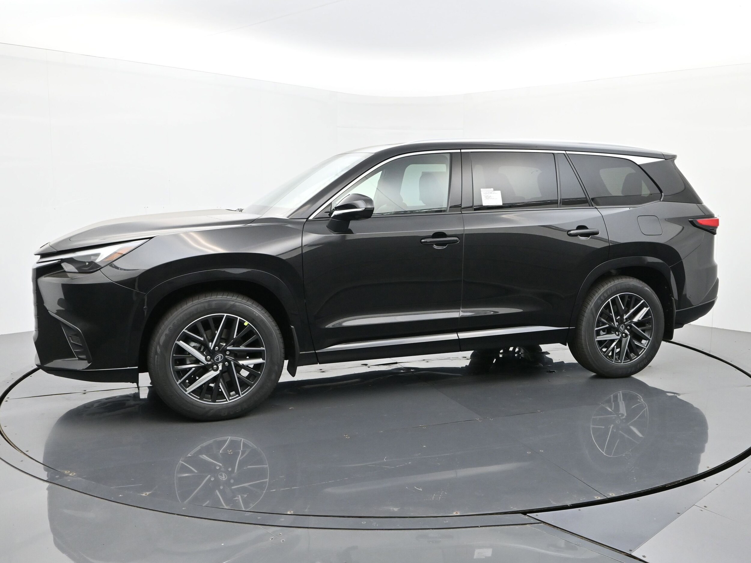 2026 Lexus TX 350 Premium photo 2