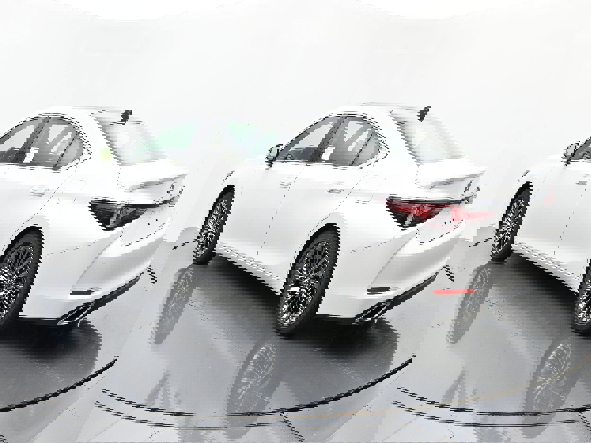 2025 Lexus ES 350 Ultra Luxury photo 3