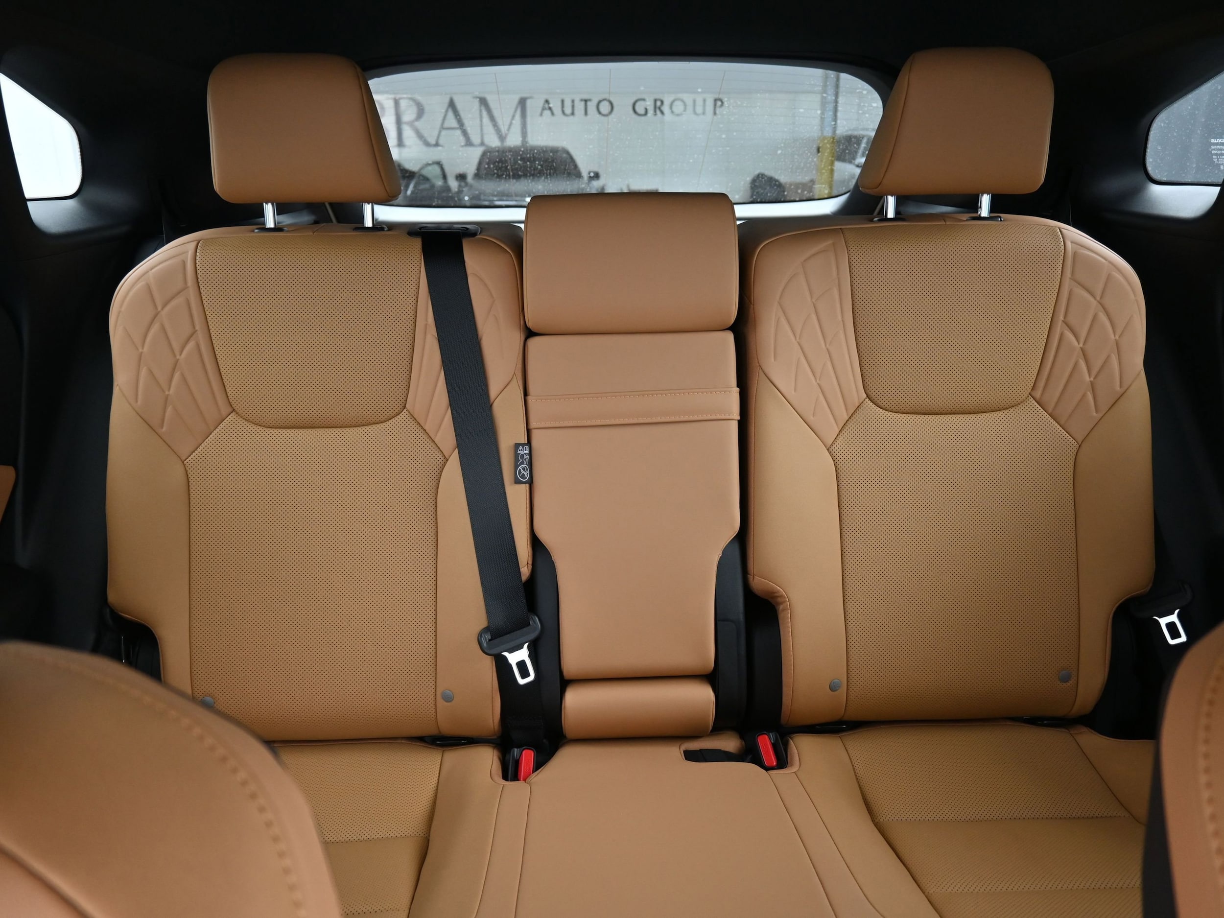 2026 Lexus RX 450h+ Premium - Photo 14