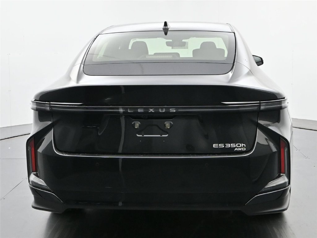 2026 Lexus ES Hybrid 4