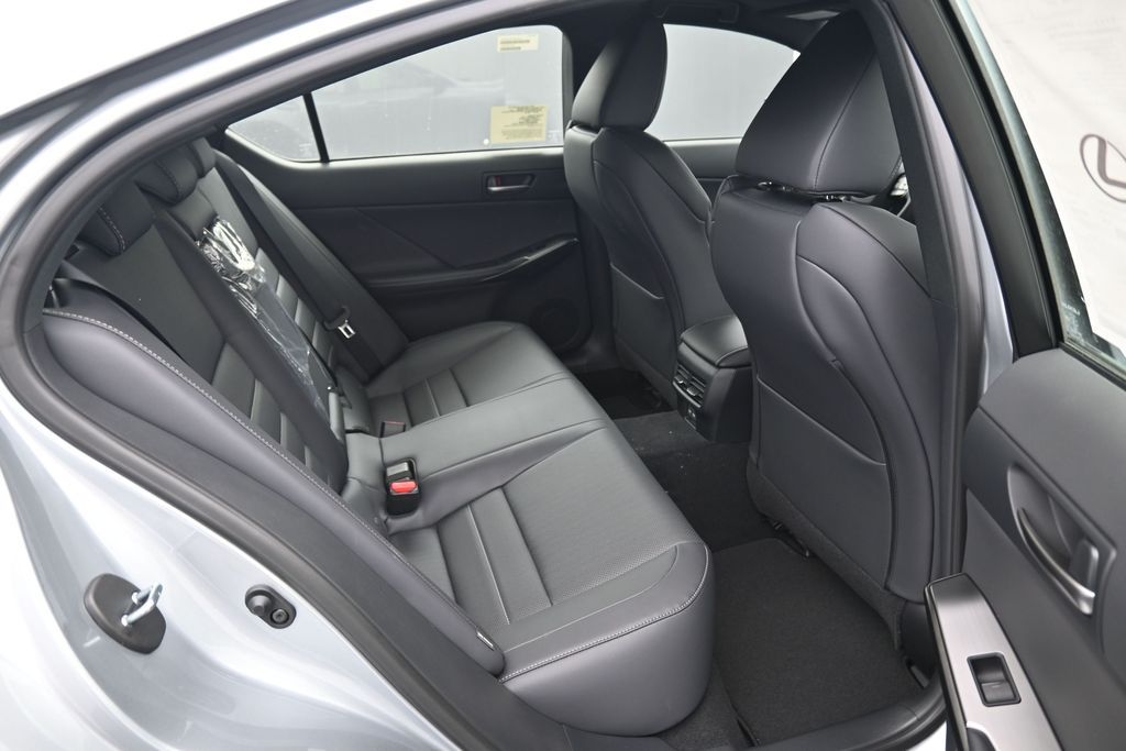 2026 Lexus IS 350 F SPORT - Photo 12