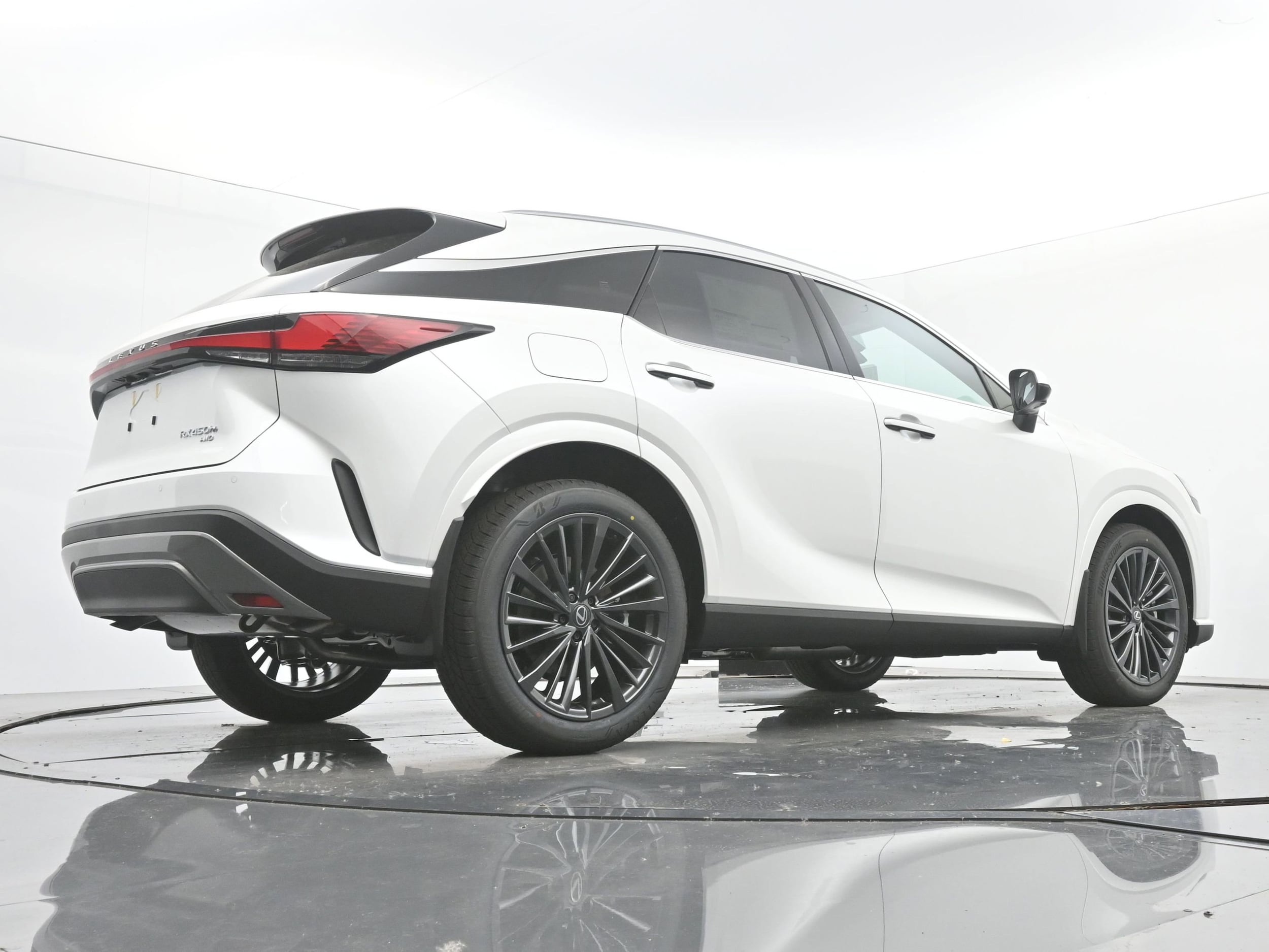 2026 Lexus RX 450h+ Premium - Photo 19