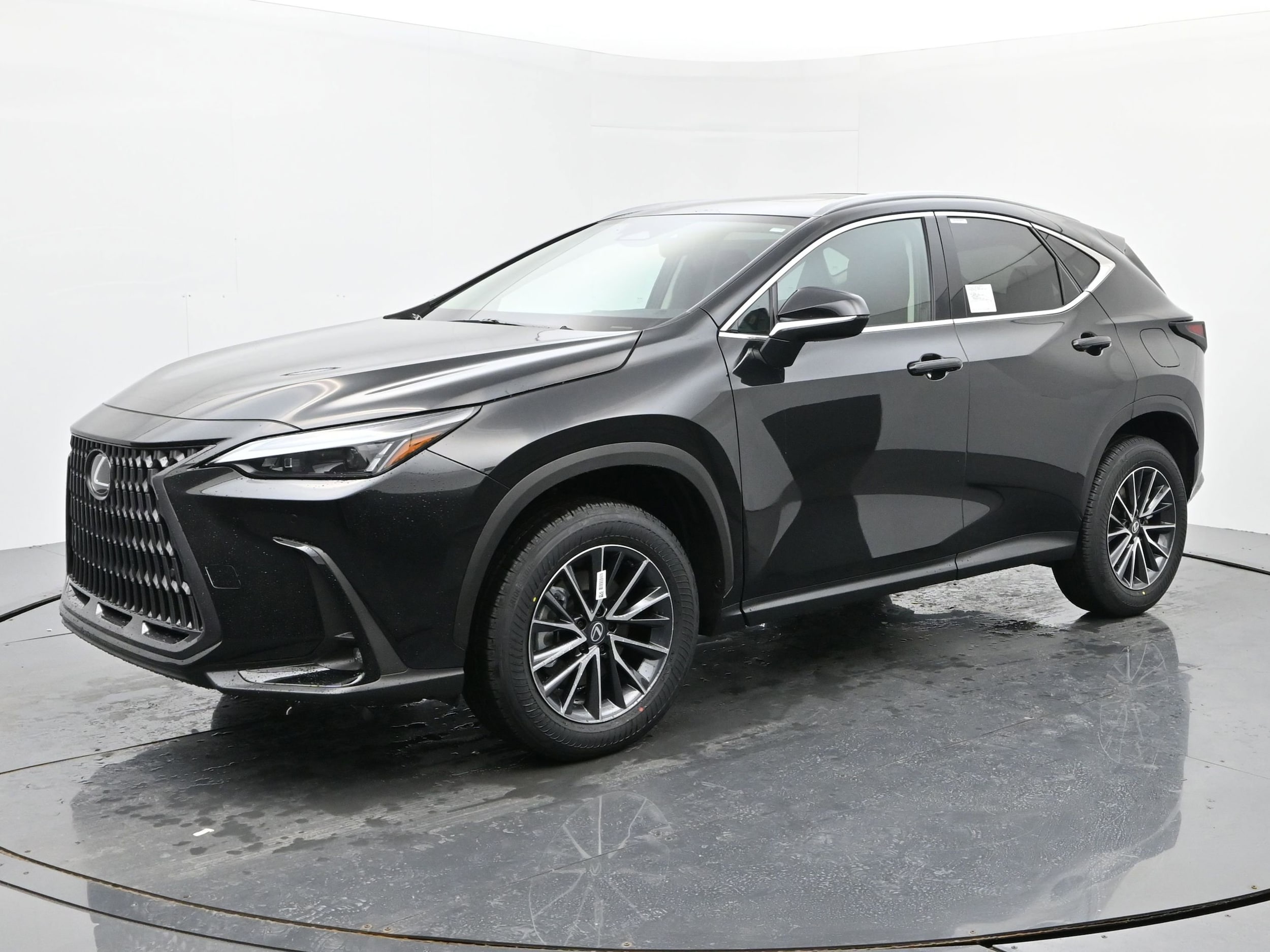 2026 Lexus NX Hybrid 350h's photo