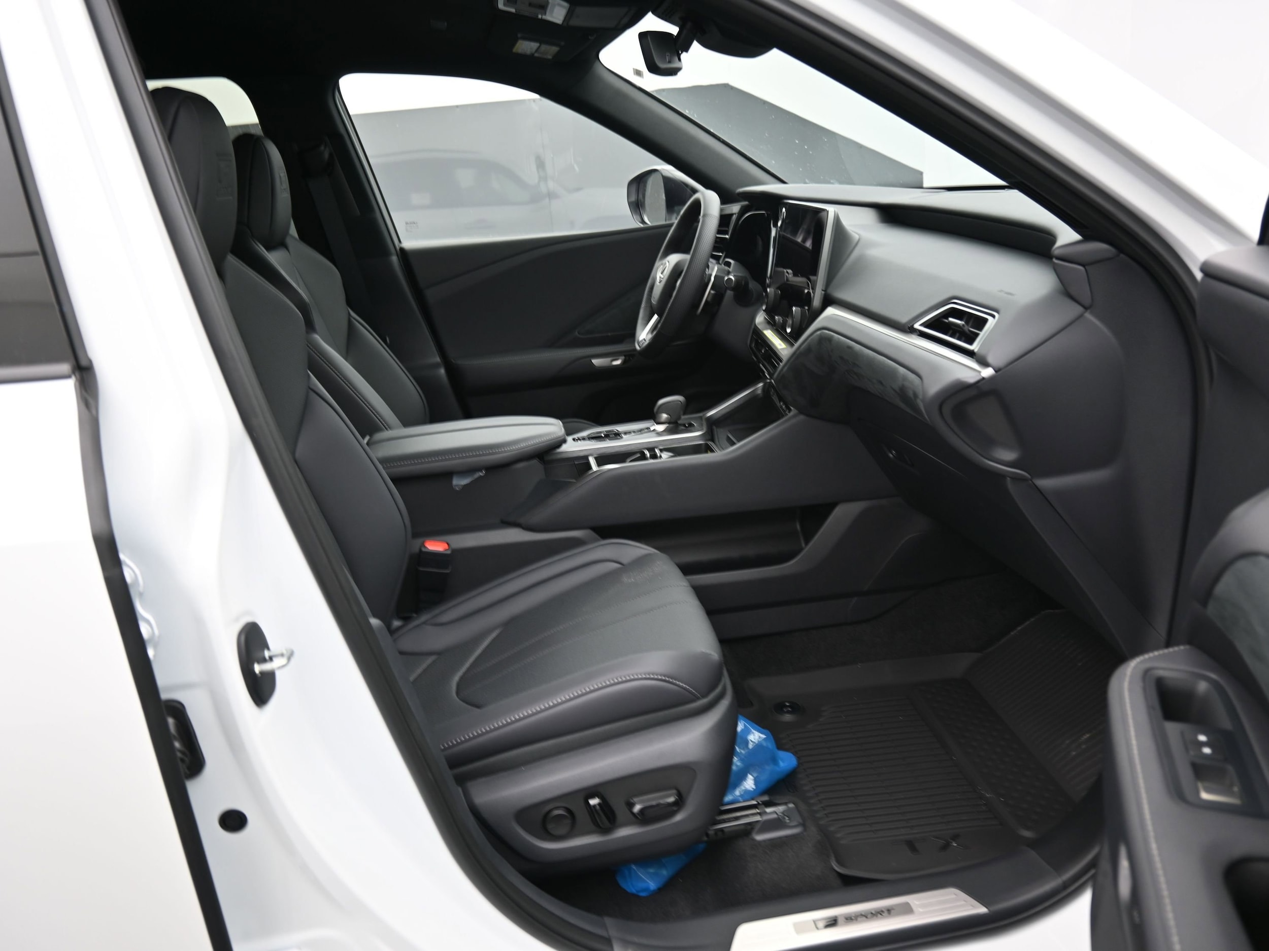 2026 Lexus TX 500h F-Sport - Photo 13