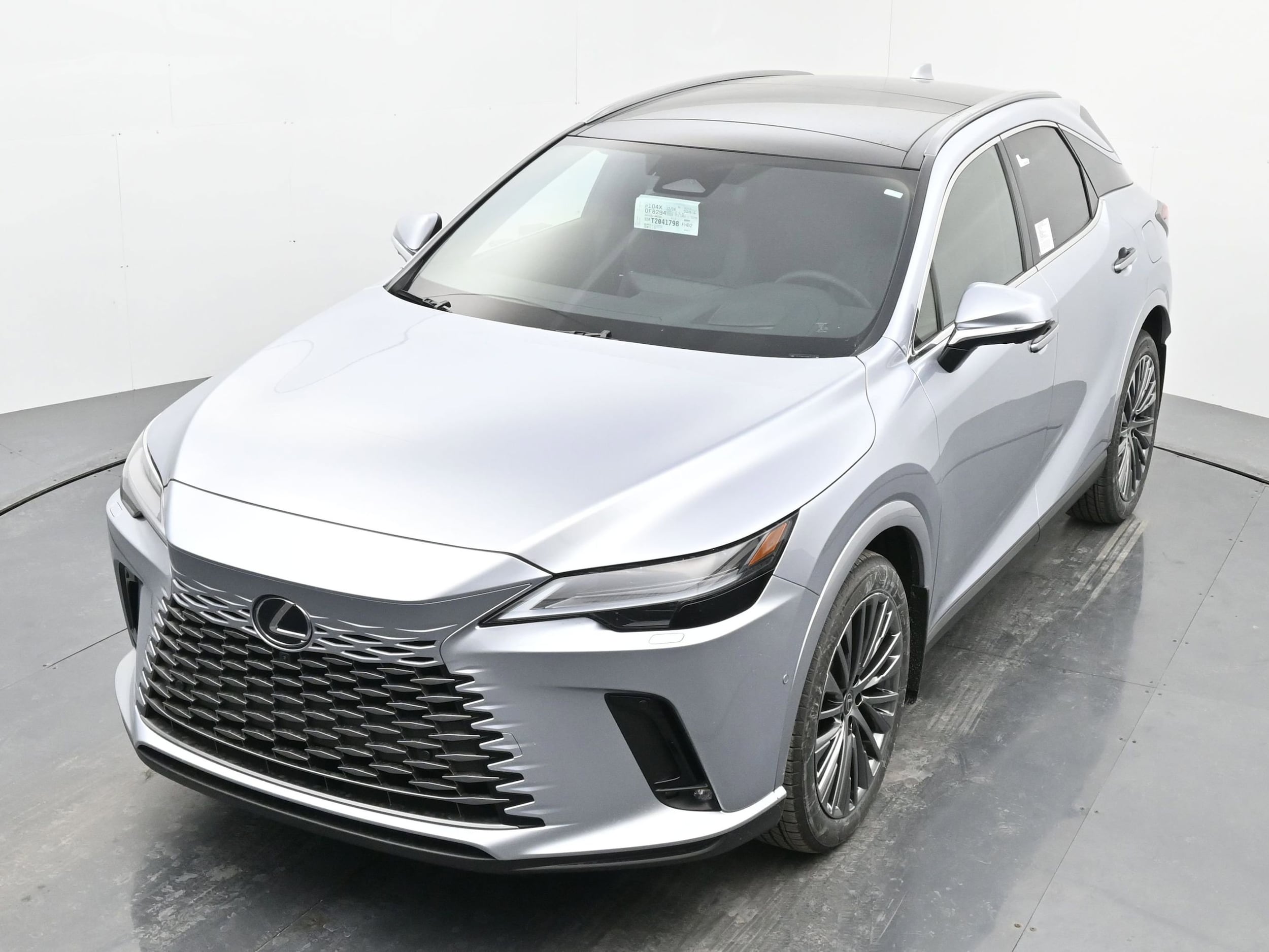 2026 Lexus RX 450h+ Luxury - Photo 23