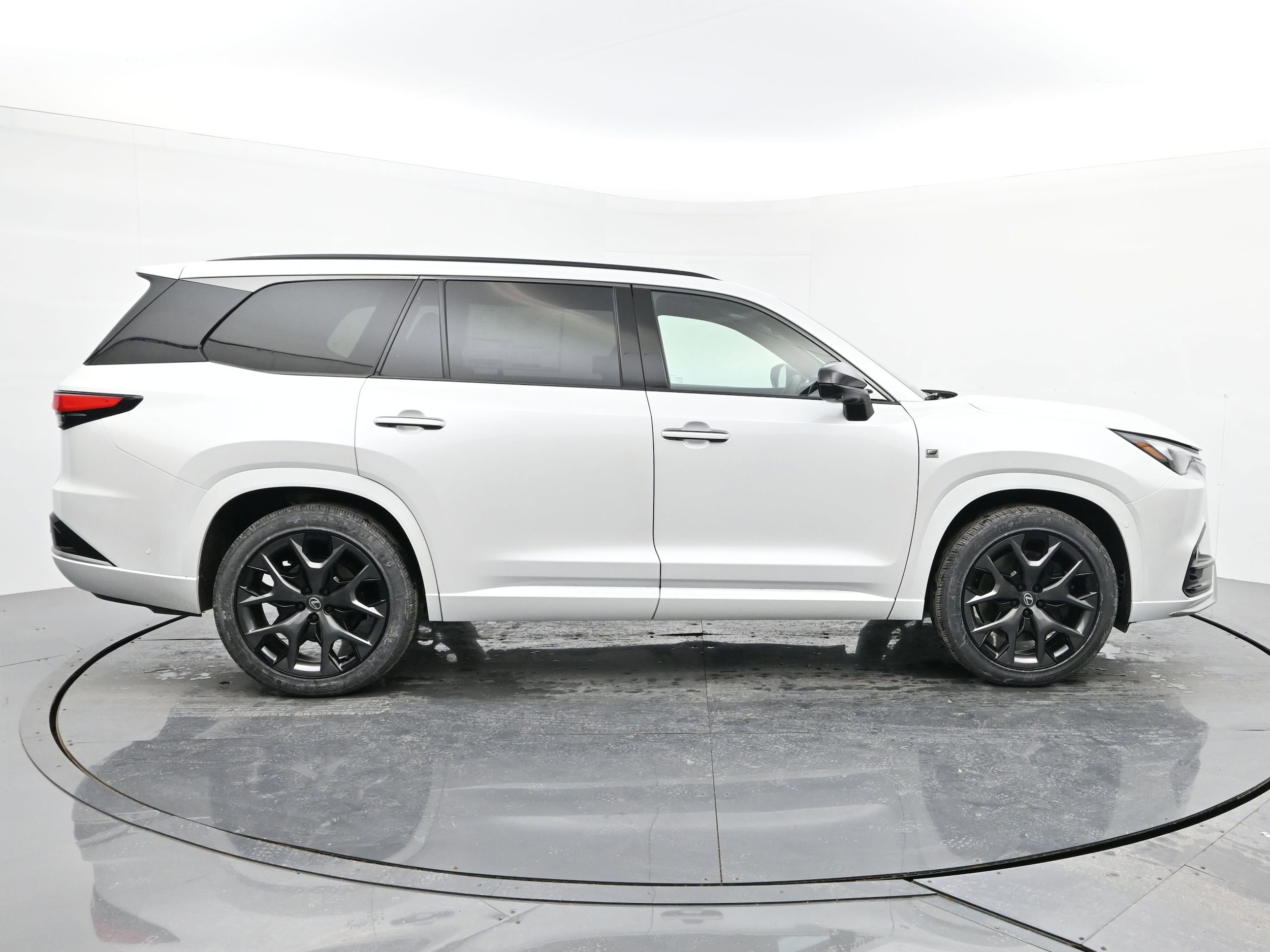 2026 Lexus TX 500h F-Sport - Photo 6