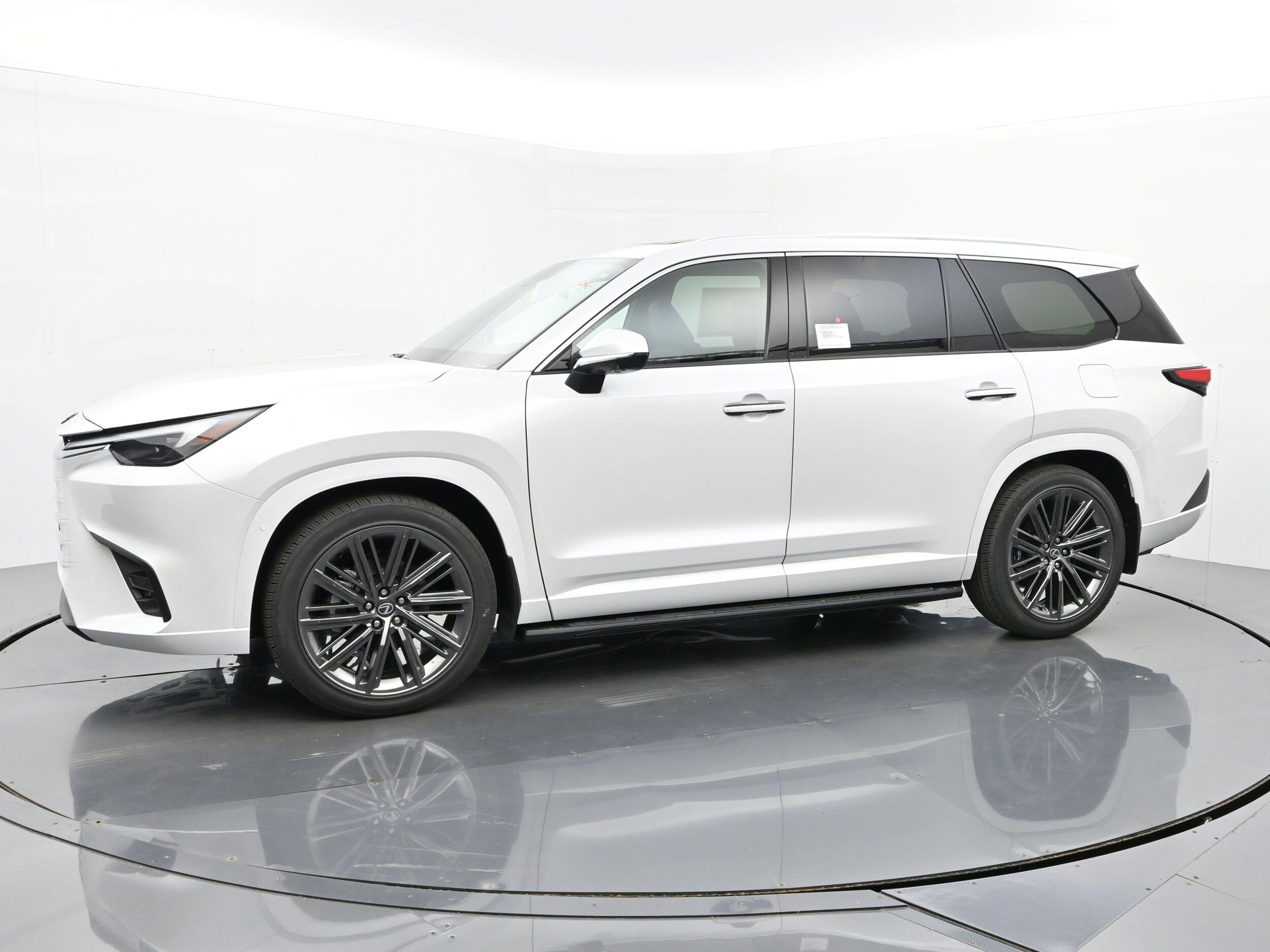 2026 Lexus TX 350 Luxury photo 2