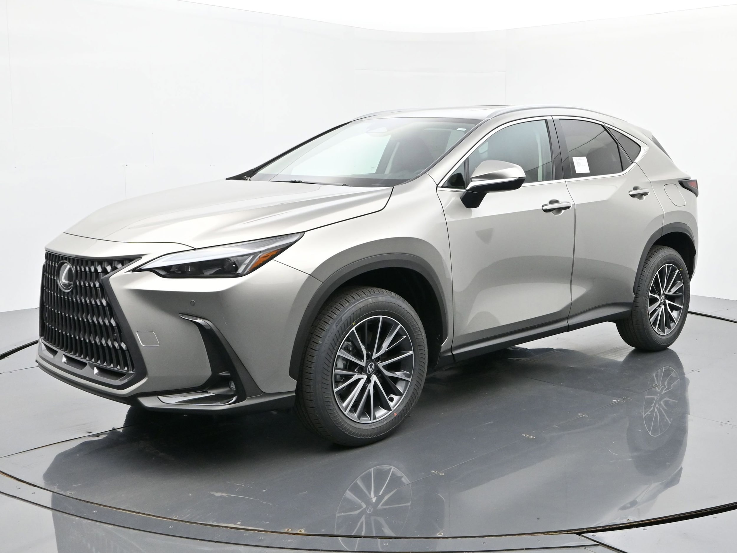 2026 Lexus NX 350h's photo