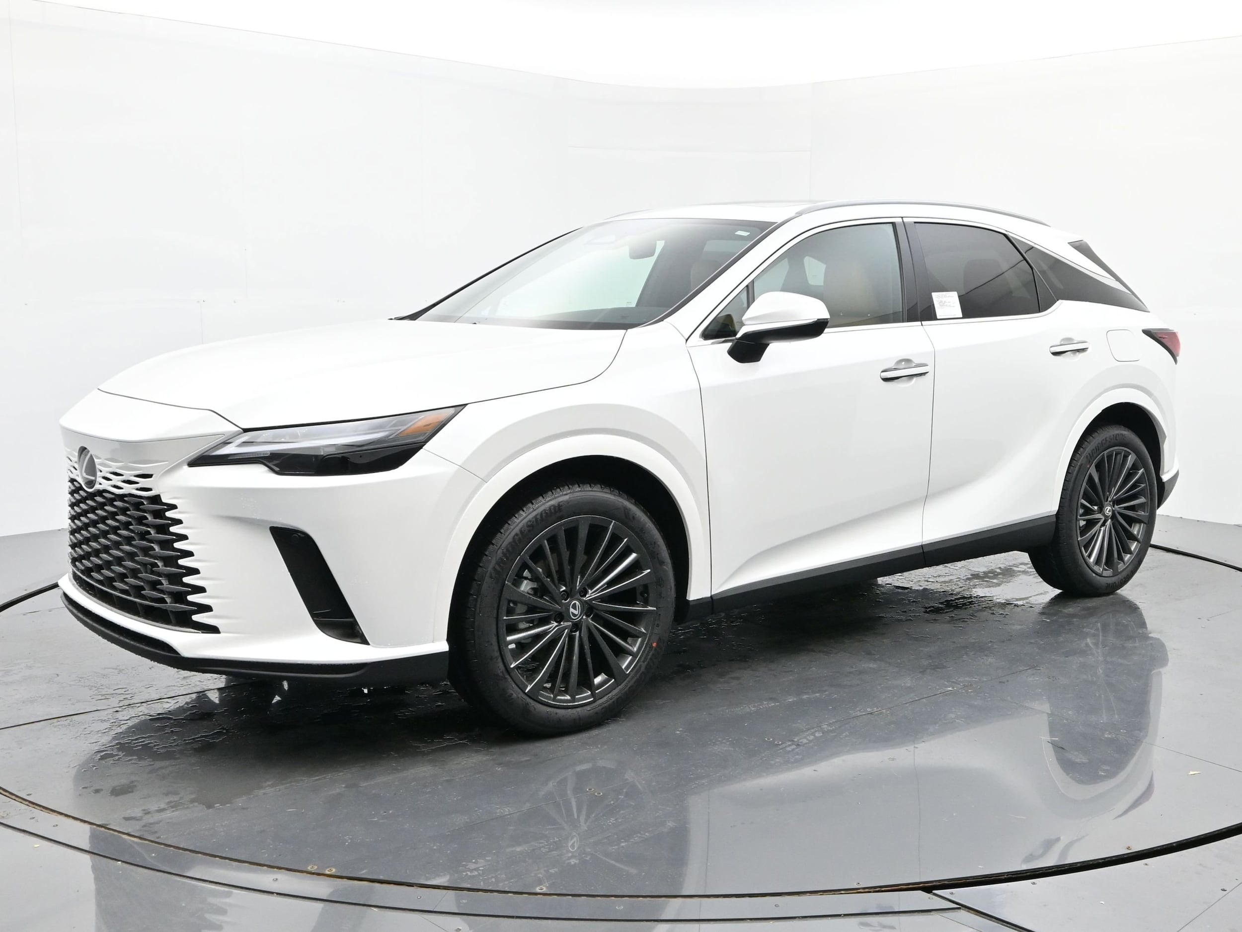 2026 Lexus RX Hybrid 350h's photo