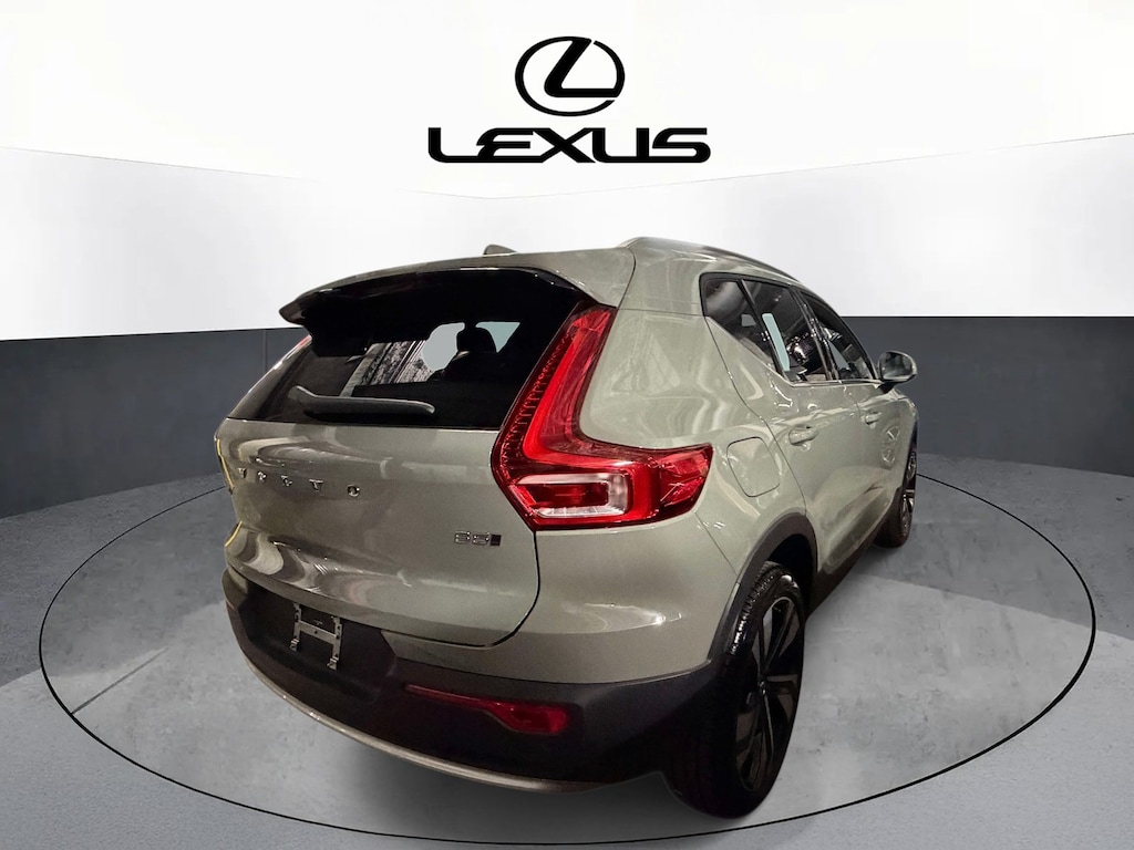 Used 2025 Volvo XC40 B5 Ultra Bright Theme SUV