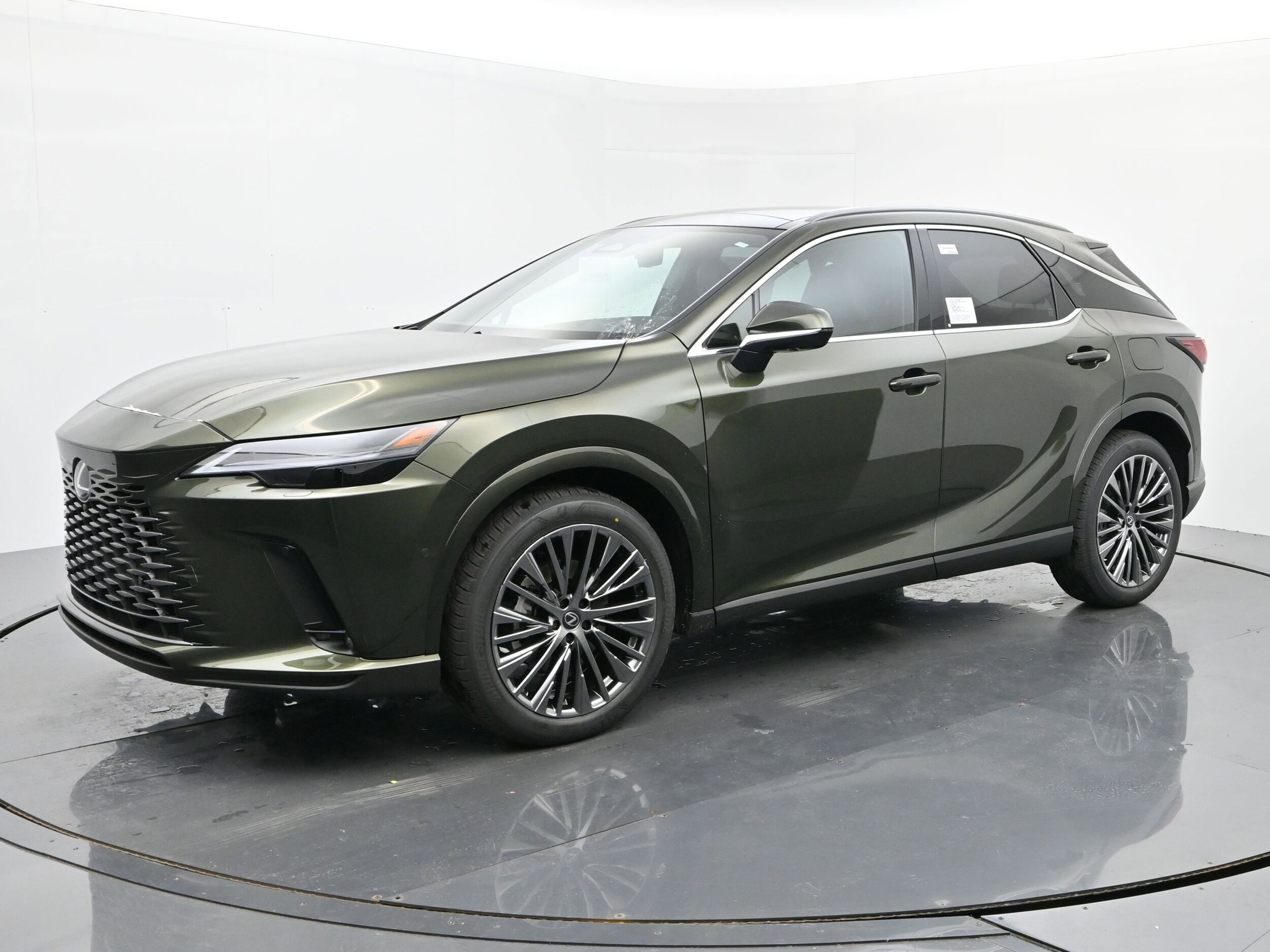 2026 Lexus RX PHEV 450h+'s photo