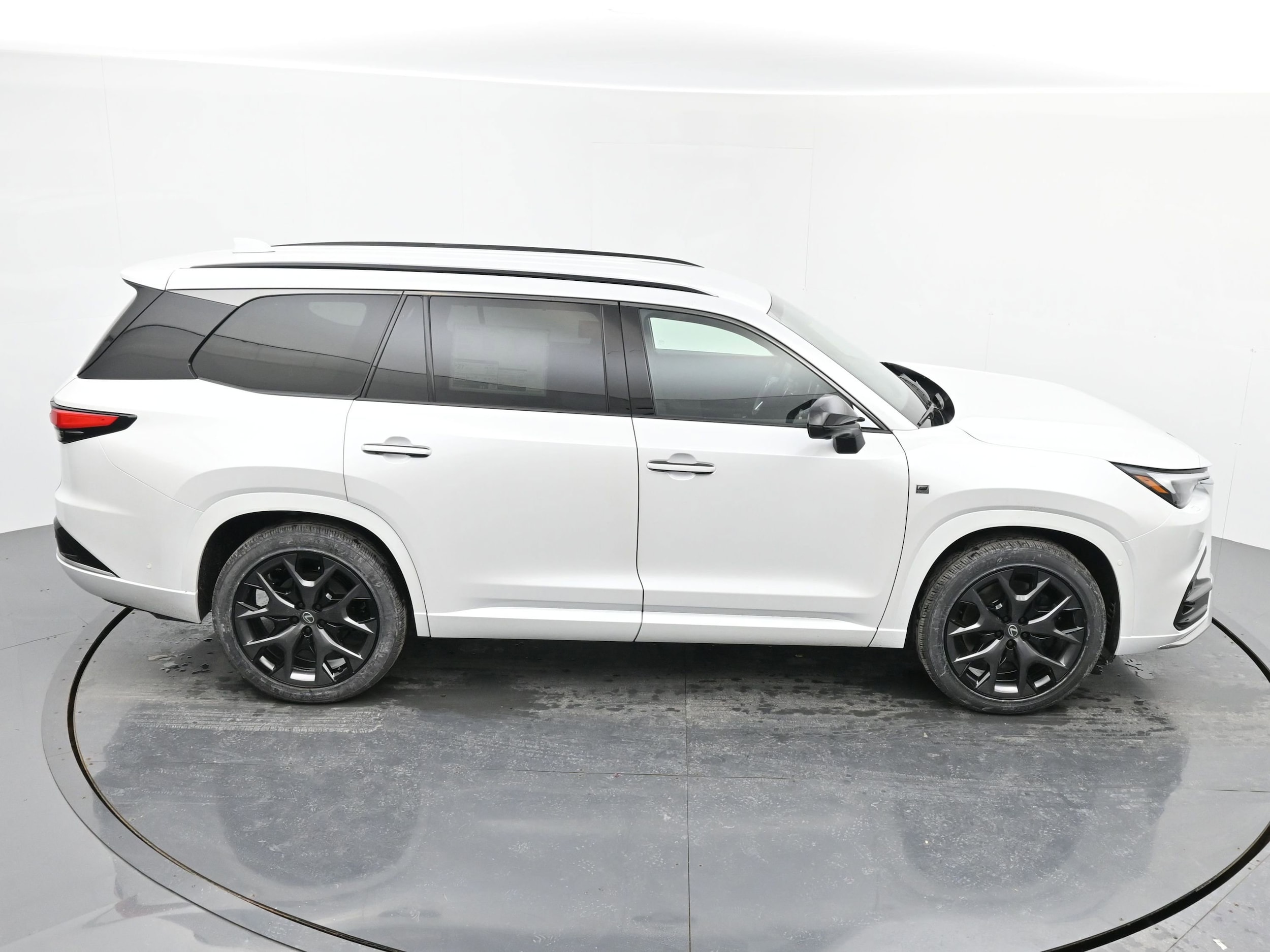 2026 Lexus TX 500h F-Sport - Photo 28