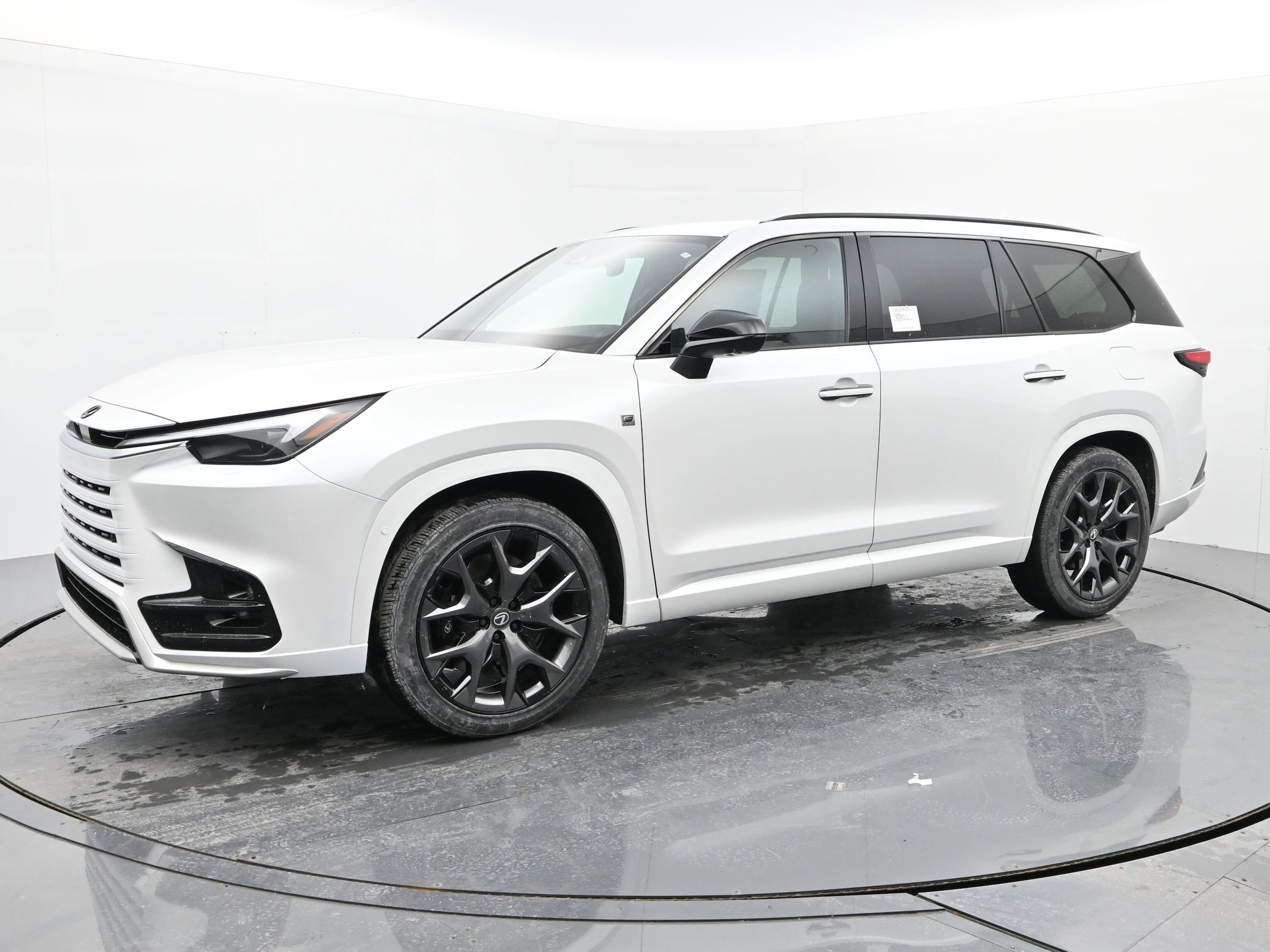 2026 Lexus TX Hybrid's photo