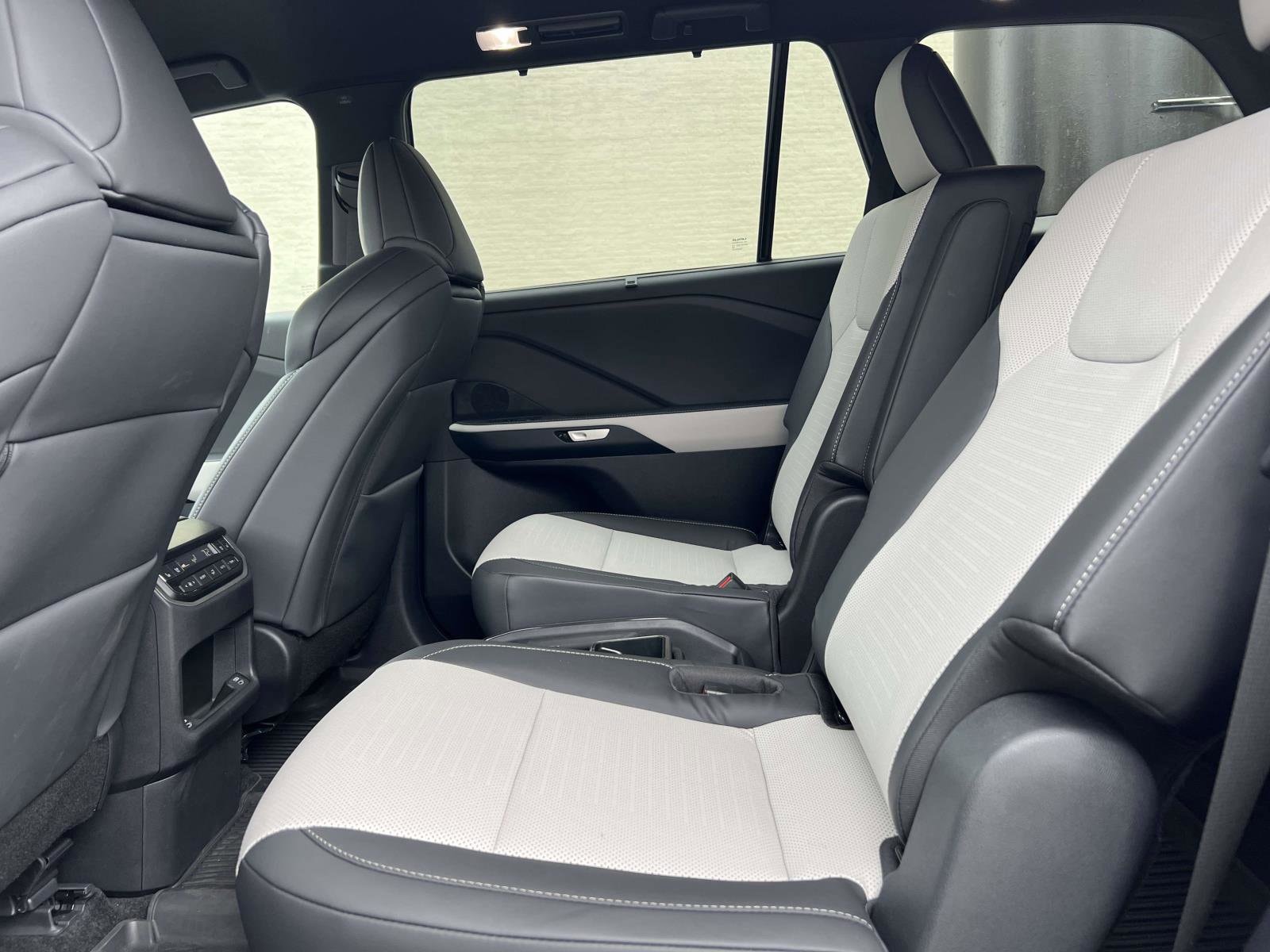 2025 Lexus TX Hybrid F Sport Premium - Photo 13