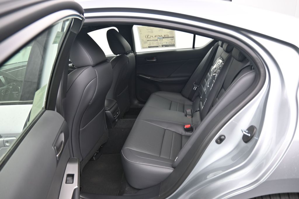 2026 Lexus IS 350 F SPORT - Photo 10